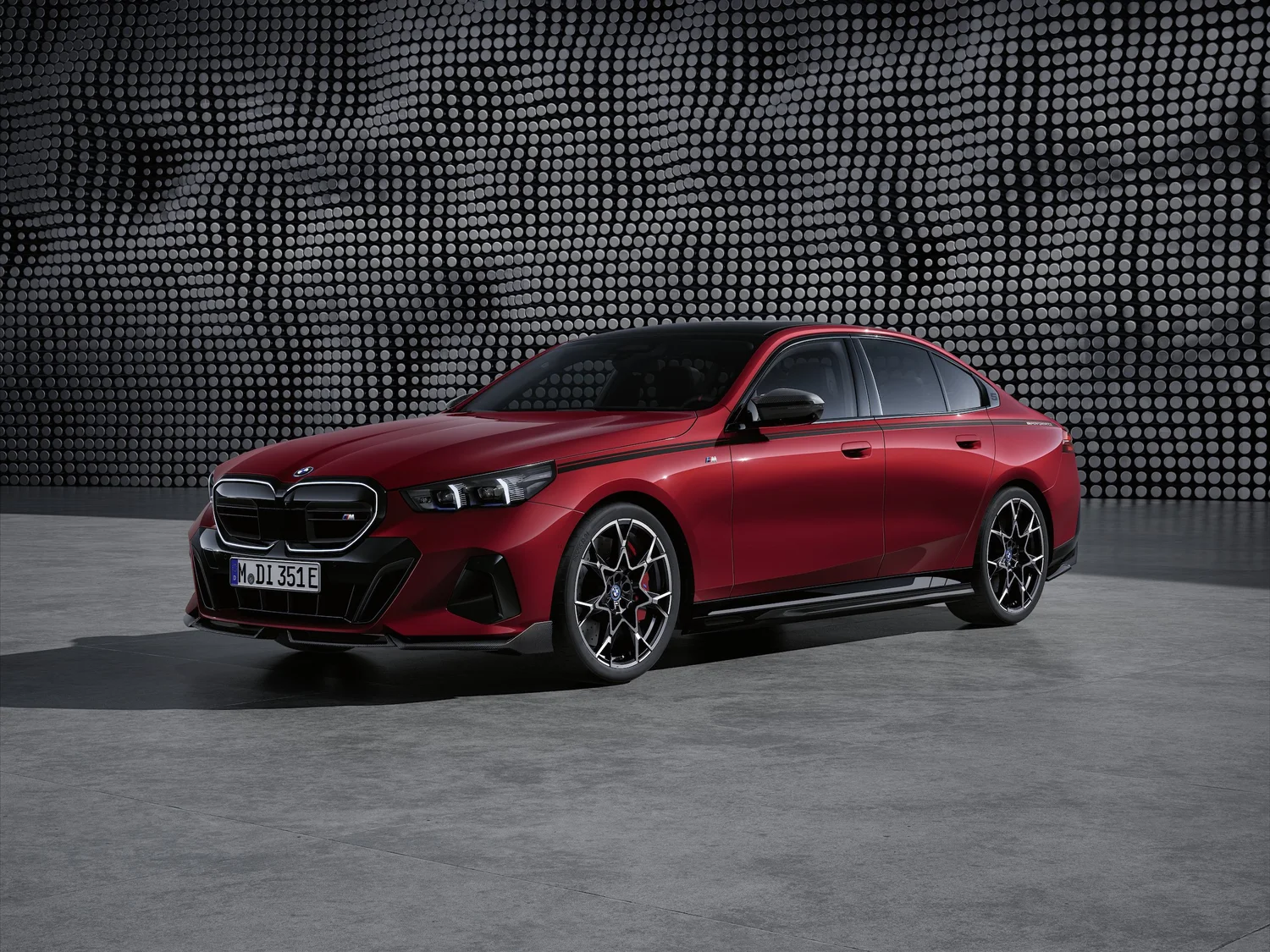 Genuine BMW M Performance Carbon Fiber Mirror Covers - G60 5  