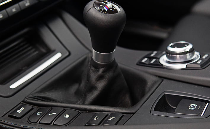 Genuine F10 M5 Illuminated Manual Shift Knob + Boot 1.png