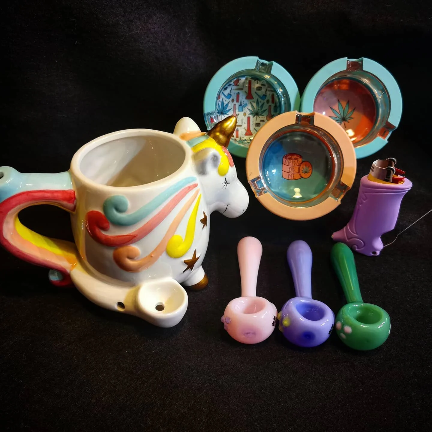 Pastel vibes!!!!
.
.
.
.
#goodvibesonly
#vibing #spring #pastel #goldenrules #goldenbc #unicorn🦄 #wakenbake #pipes #ashtrays #smokeweed #smokeweedeveryday #pastels #springvibes #springtime #newstockeveryday #alwaysfresh #raddeststore #rad