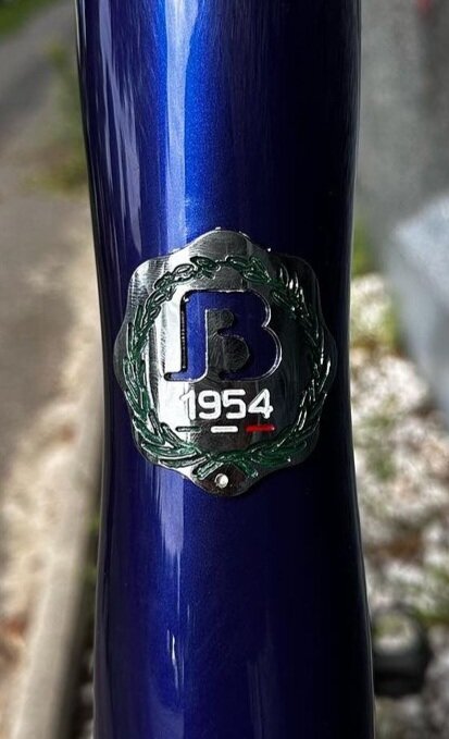 Stradale Blue Prussia head badge metal.jpg
