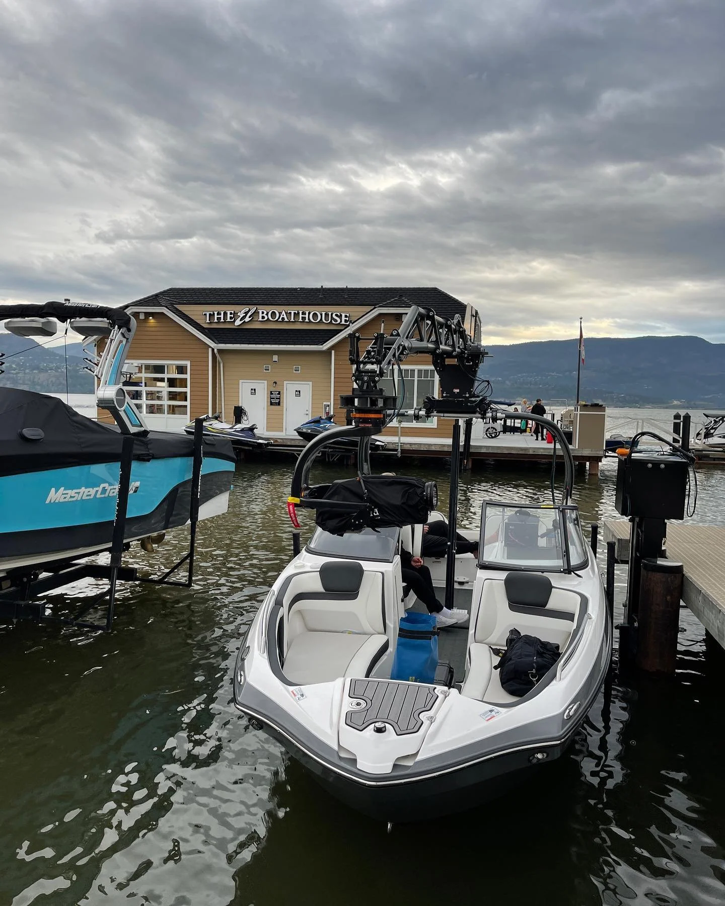 We might be known for #aerials but this week we had #gimbals on boats in both #chicago for @sailgp with @amis_productions and in #kelowna with our friends at @alternafilms using both @shotoversystems #shotoverb1 and #shotoverg1 on @motocrane_team #mo