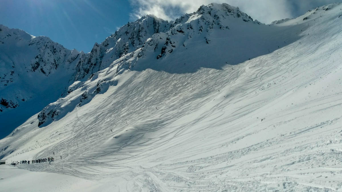 Here’s the main rope tow.