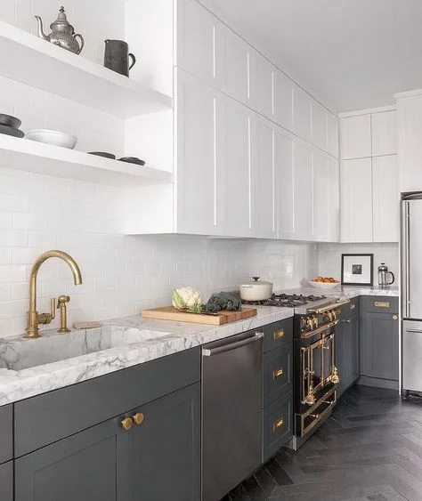 A simple one line border style profile to the cabinetry like this. (in black)