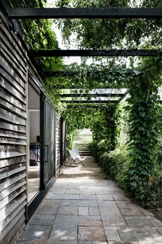 Don’t mind this paving, and of course all that lush greenery.
