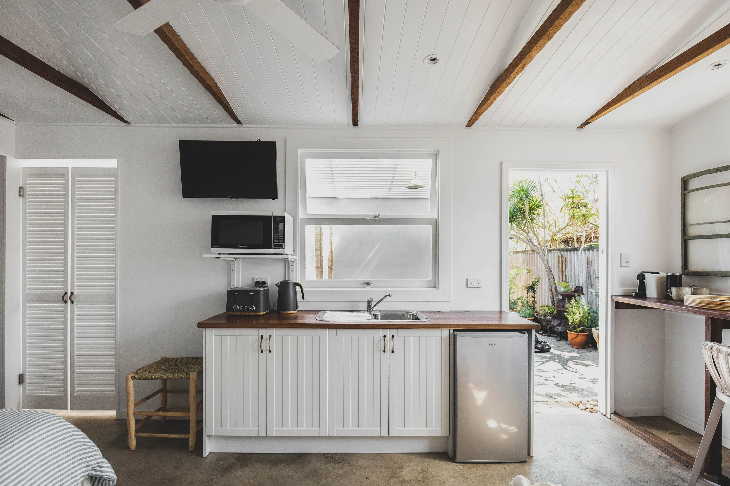 Tanika Blair Interiors Photography - The Hanger - Tugun Air Bnb - IMG_4173.jpg