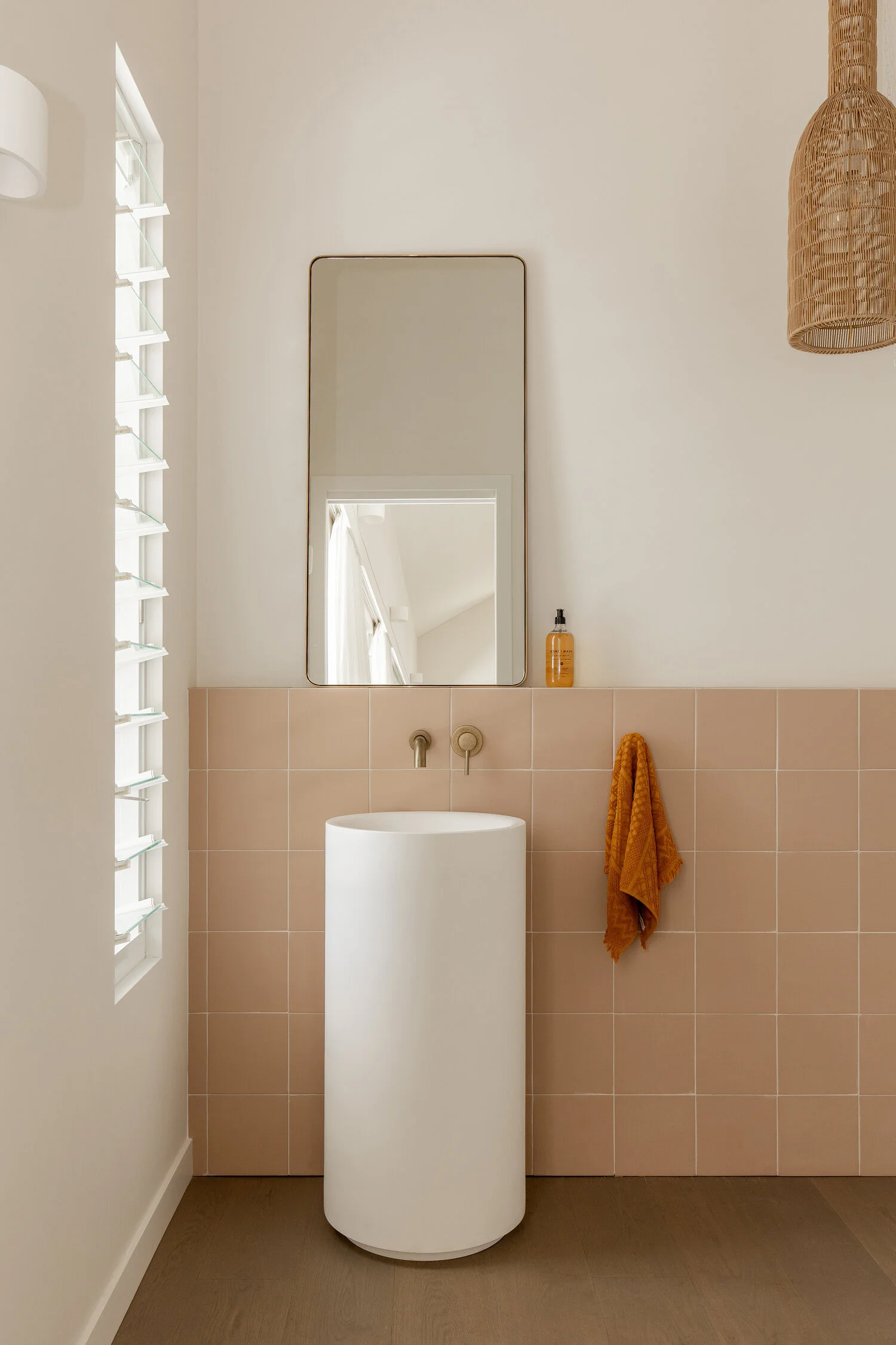 How to get the best out of your professional photo shoot - 12 tips for working with a photographer