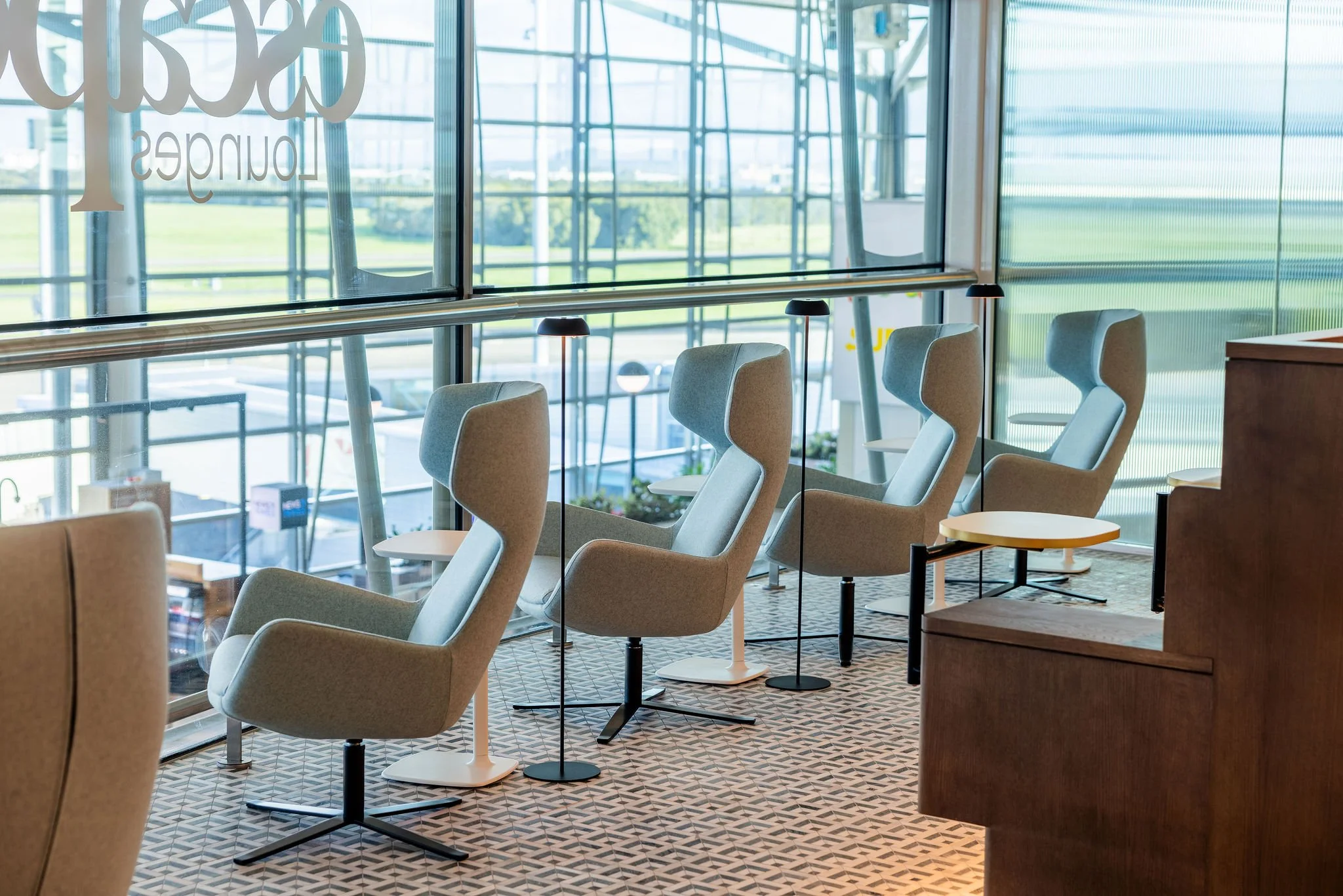 Tanika-Blair-Photography-Escape-Lounges-Brisbane-Internatitonal-Airport-13.jpg