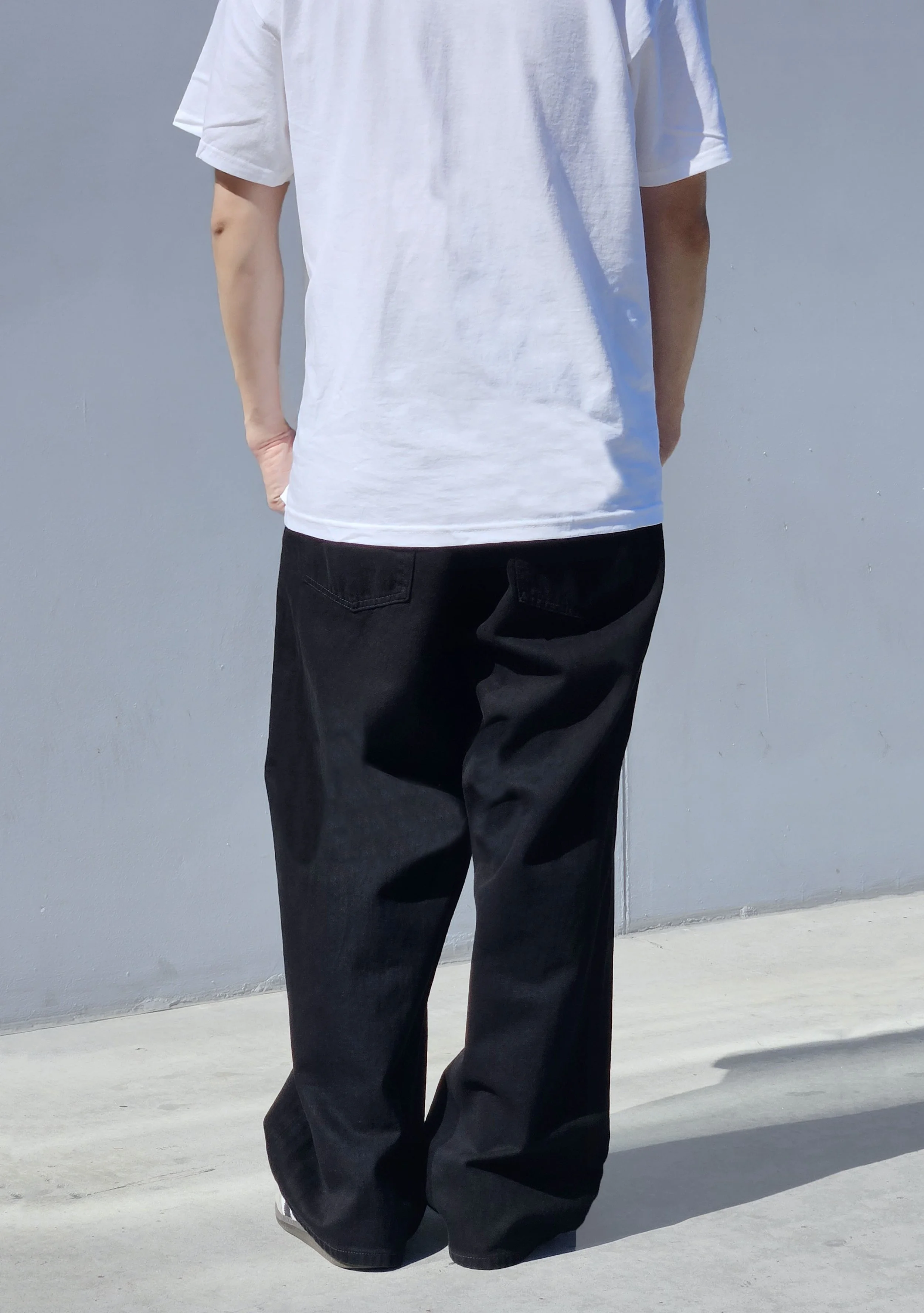 Baggy Black 3.jpg