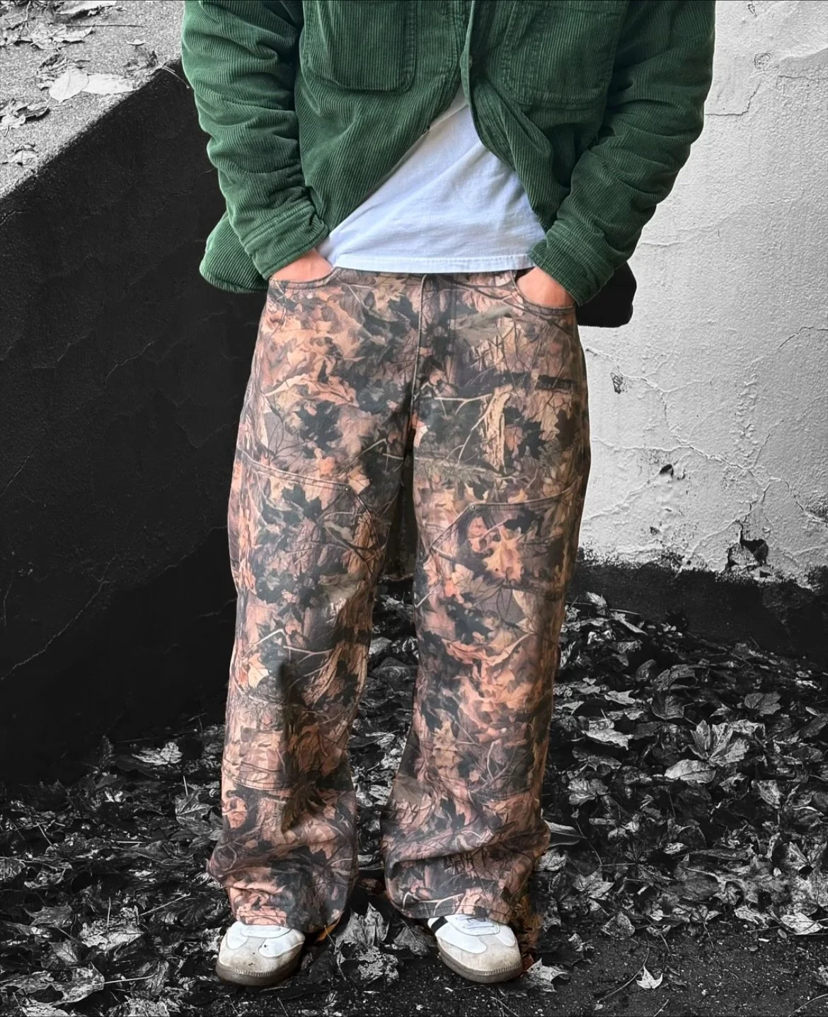 Layered fits and double knees &mdash; fall&rsquo;s calling.

&mdash;&mdash;

Neo Blue double knee camo

&mdash;&mdash;

Available now!