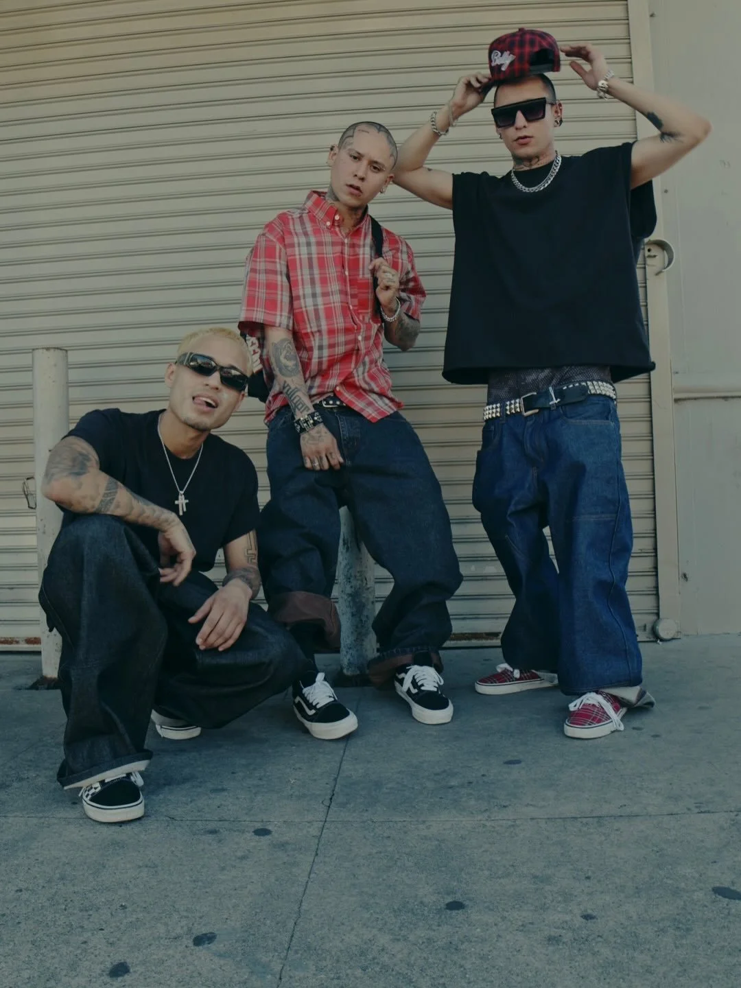 Fit check 🎬 tomorrow .

Brown Tint Baggy
Double Knee Baggy 

Made in Los Angeles
Neo blue jeans &copy;