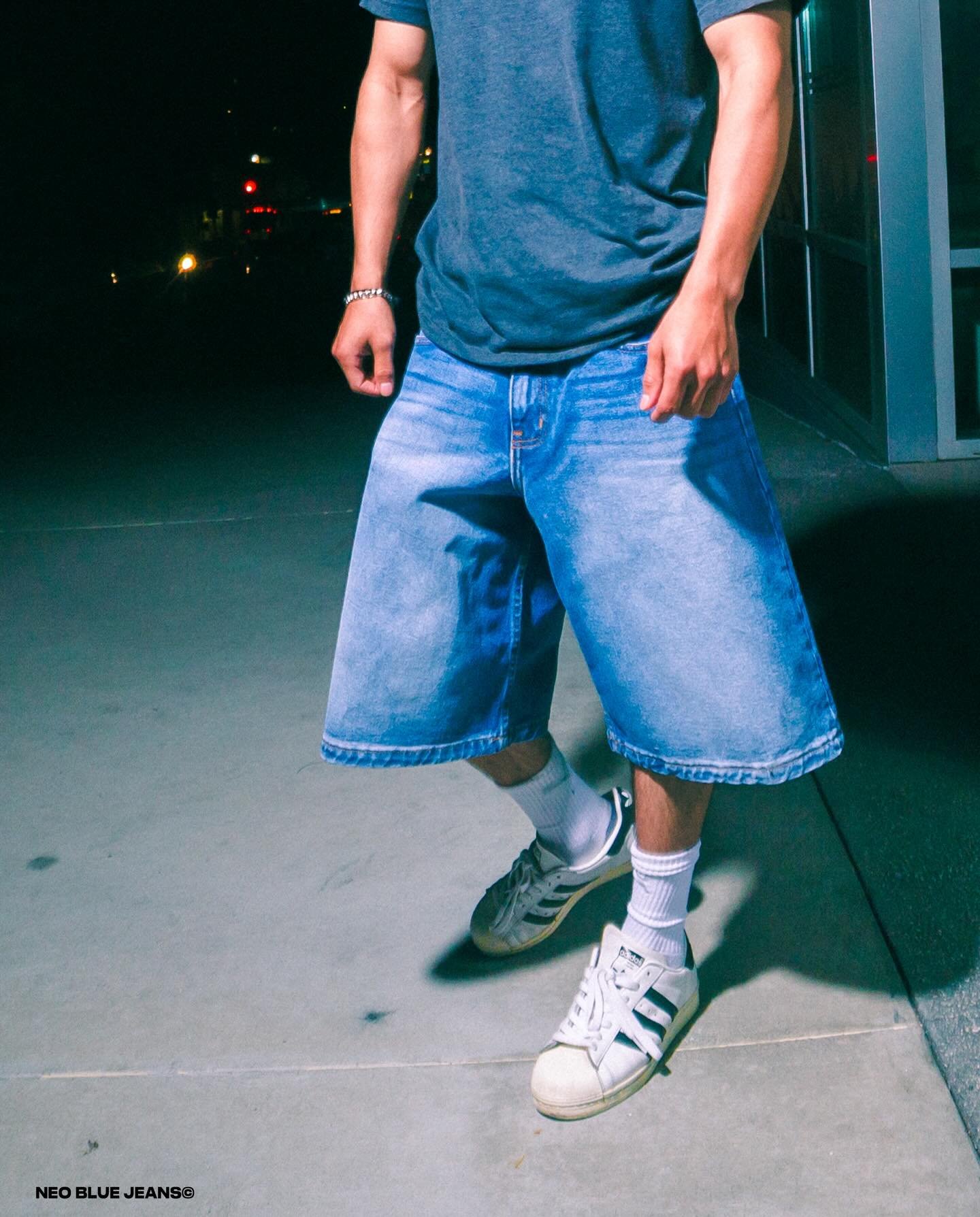 Spring washed 🩳🚿

Made in Los Angeles 
Neo blue jeans &copy;