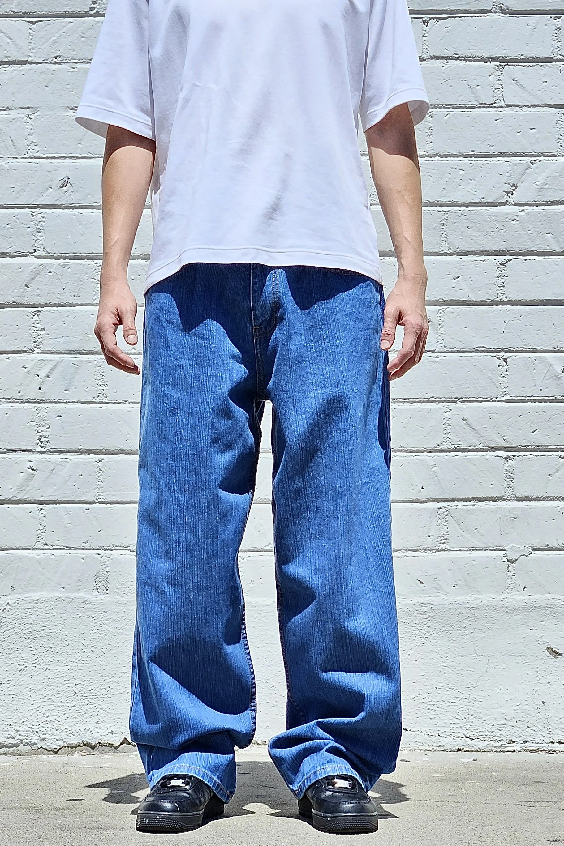 Men's Baggy Jeans - Wide Leg Premium Denim for Your Everyday Wear