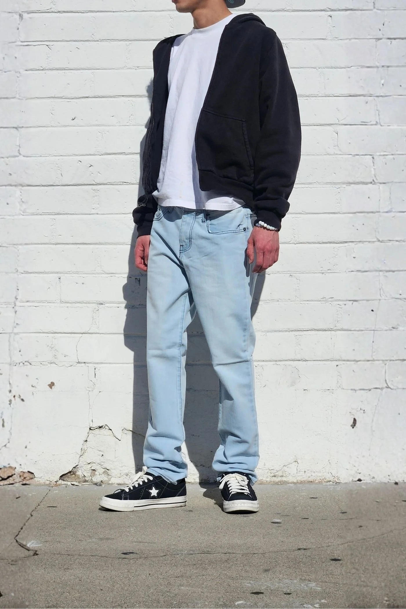 neoblue-mens-fade-light-blue-skinny-jeans-streetstyle-skater-look.jpg