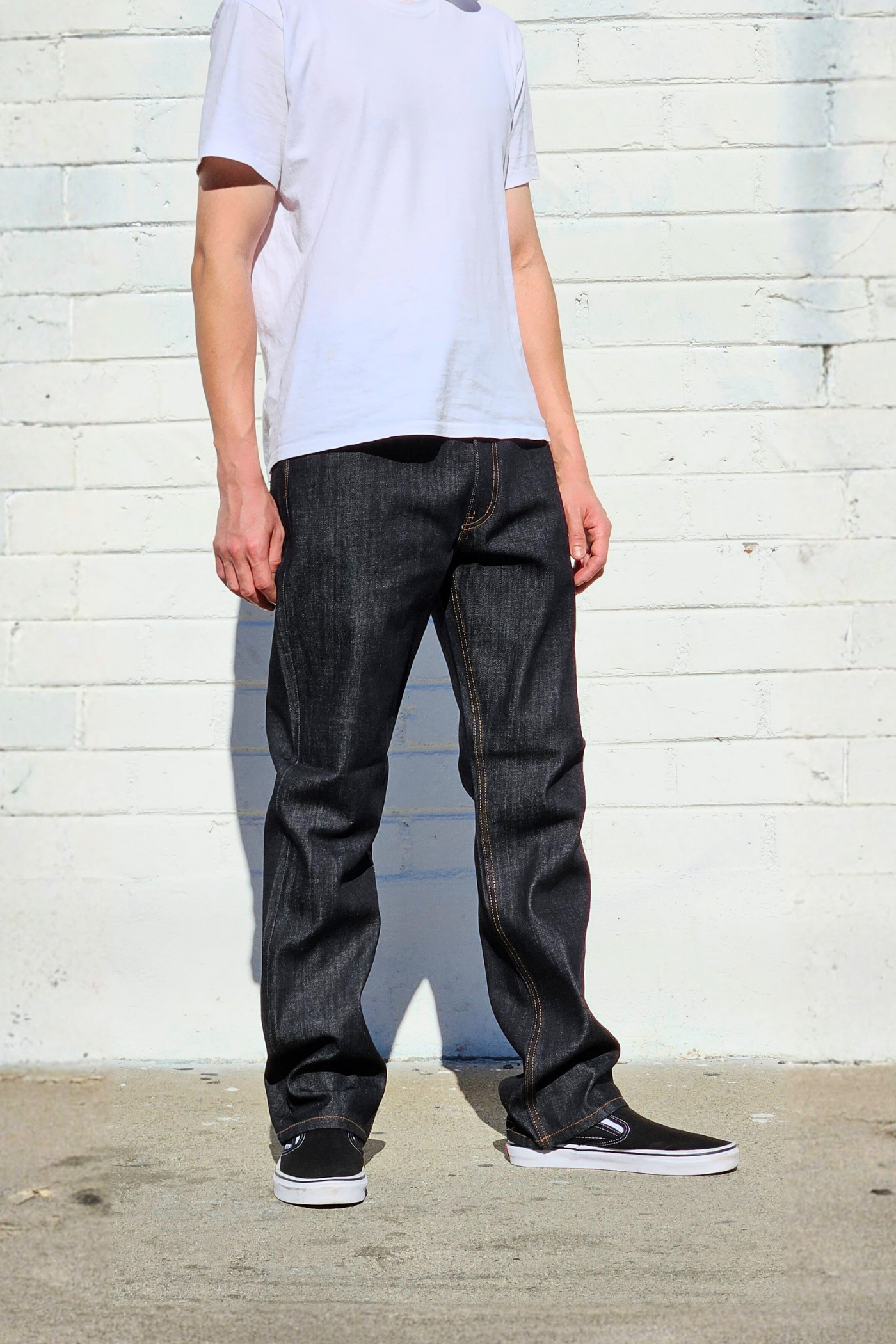 neo-blue-jeans-mens-indigo-black-gold-stitch-straight-leg-fit-denim-premium-streetwear.png