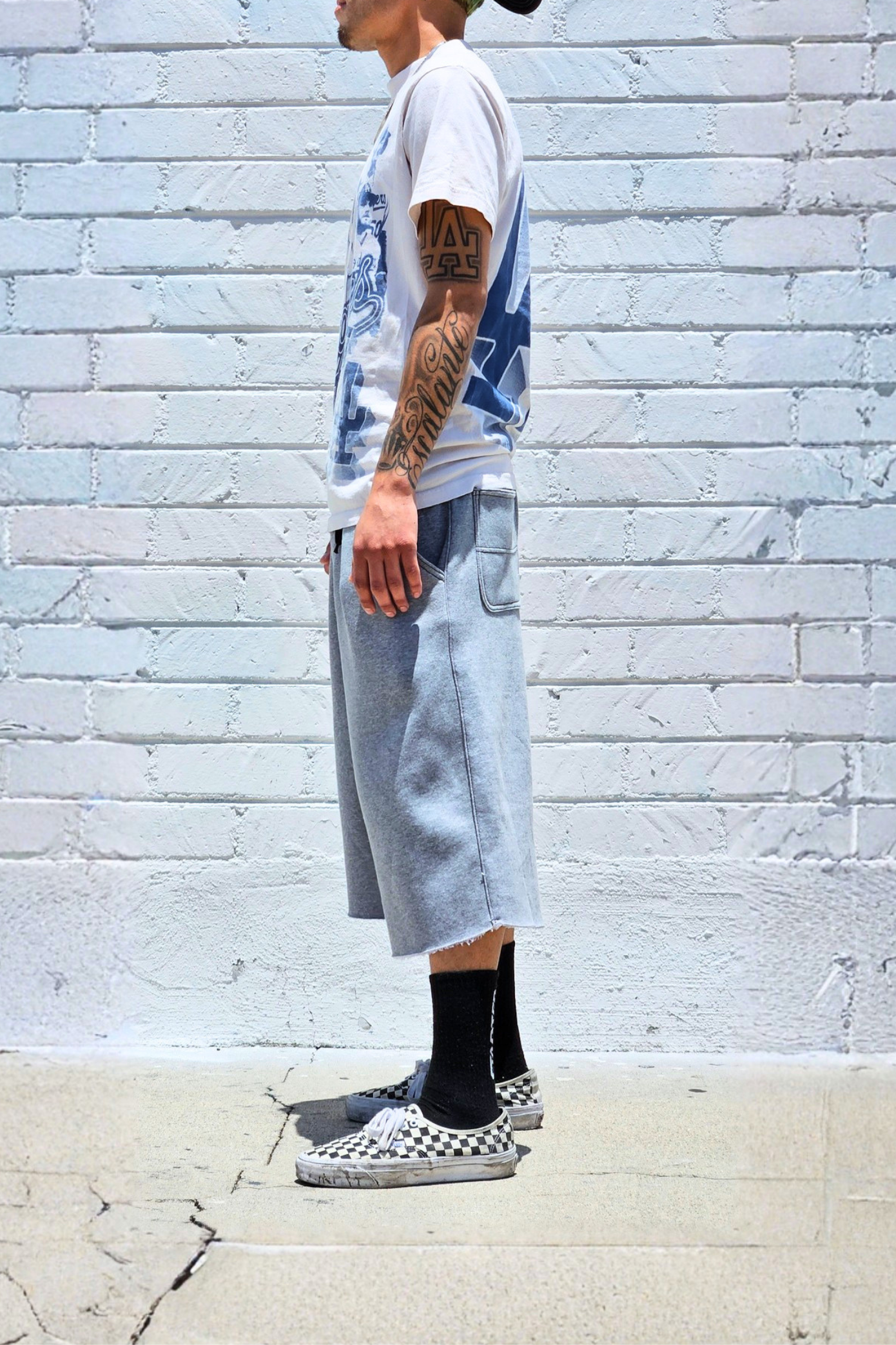 granite-grey-relaxed-fit-sweatshorts.png