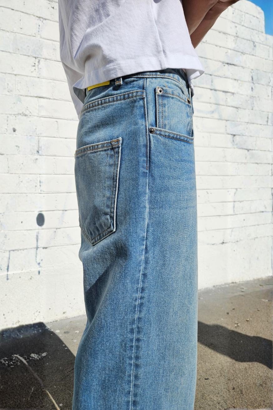 tinted-medium-blue-fade-mens-super-baggy-jeans-streetstyle-fashion.png