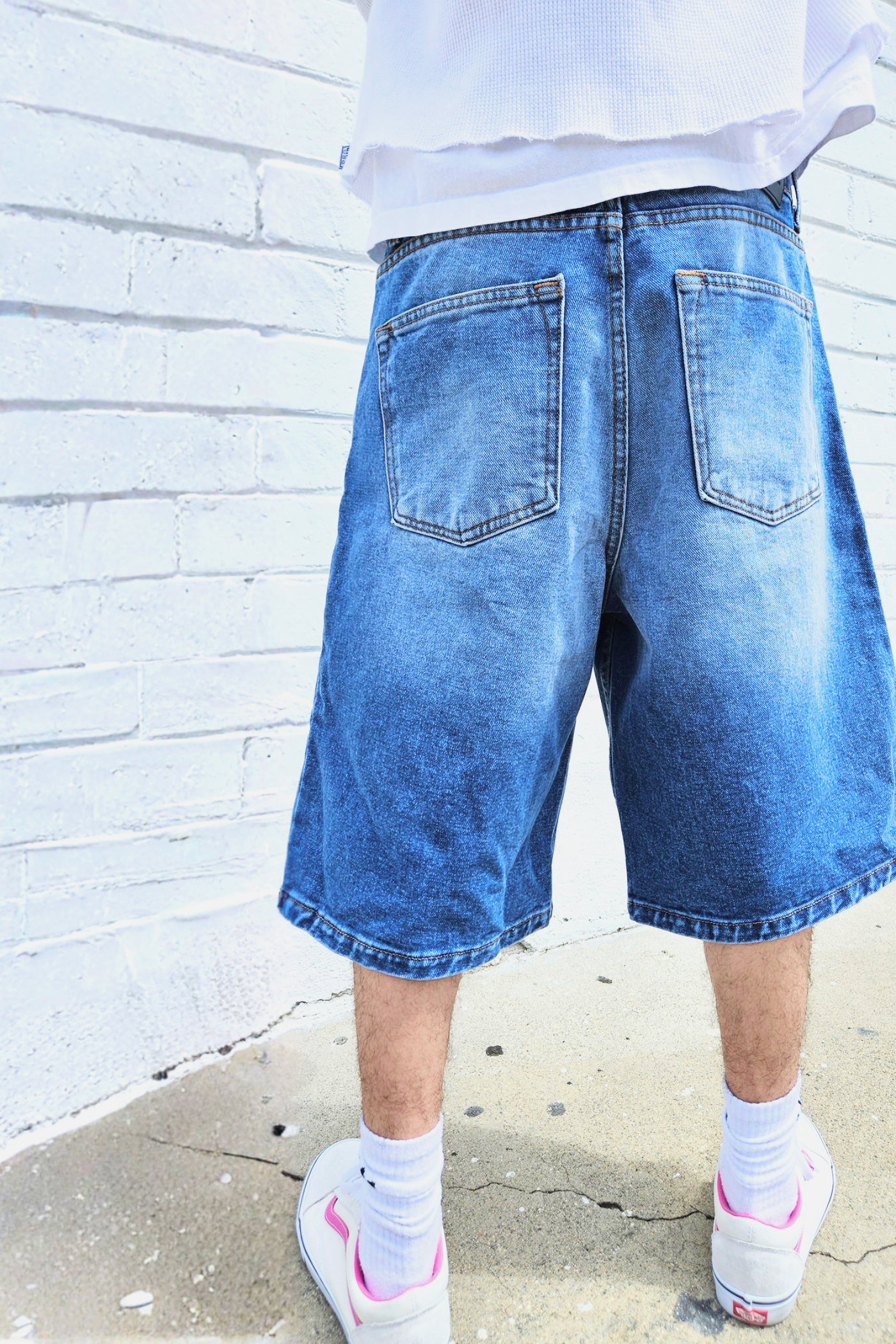 mens-medium-light-blue-fade-super-baggy-jean-shorts-summer-casual-streetwear-festival-look-dailywear.png