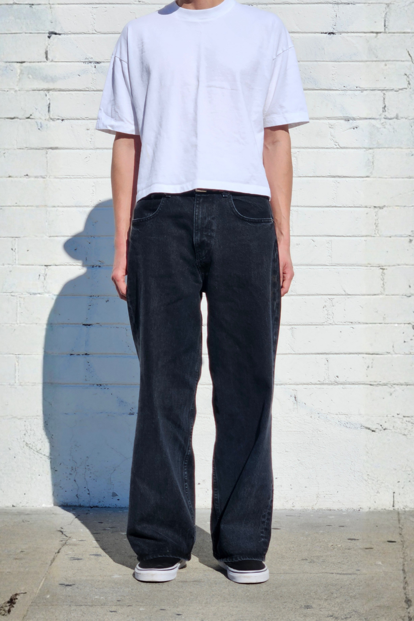mens-denim-vintage-black-super-baggy-jeans-streetstyle-fashion.png