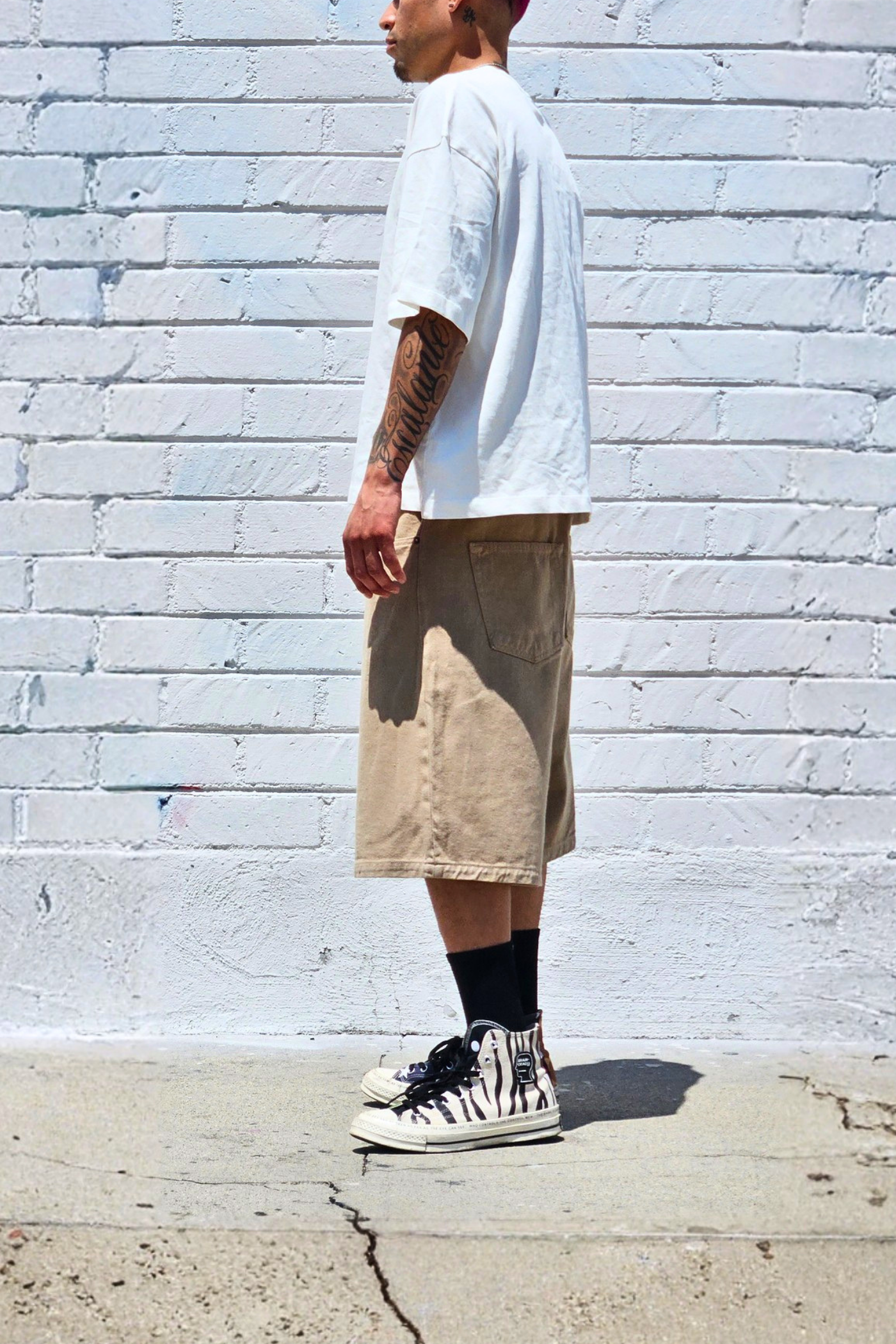 khaki-streetwear-denim-shorts.png