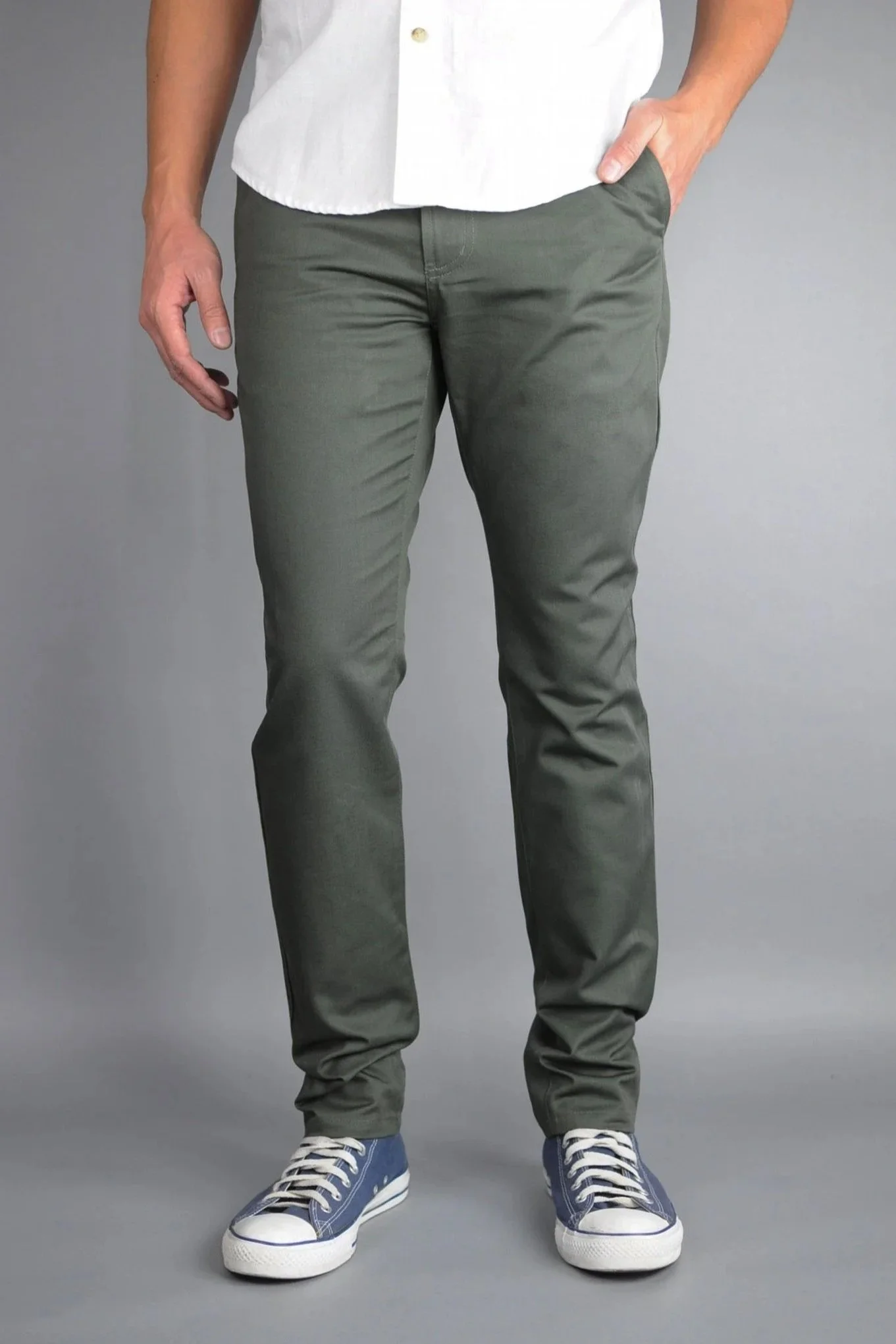 CHINO_-_6513_ARMY_GREEN-front_2048x2048.jpg