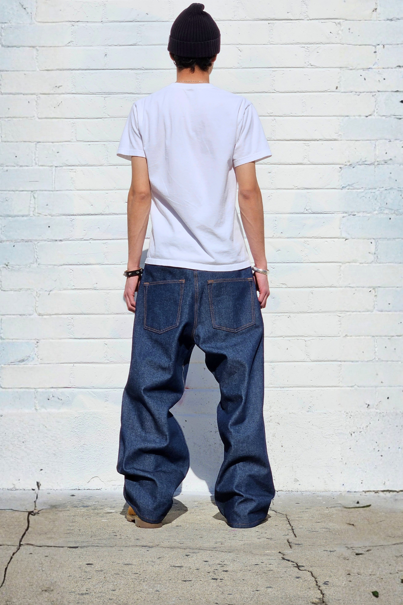 raw-denim-light-blue-baggy-jeans-mens-daily-casual-streetwear-carpenter-style.png