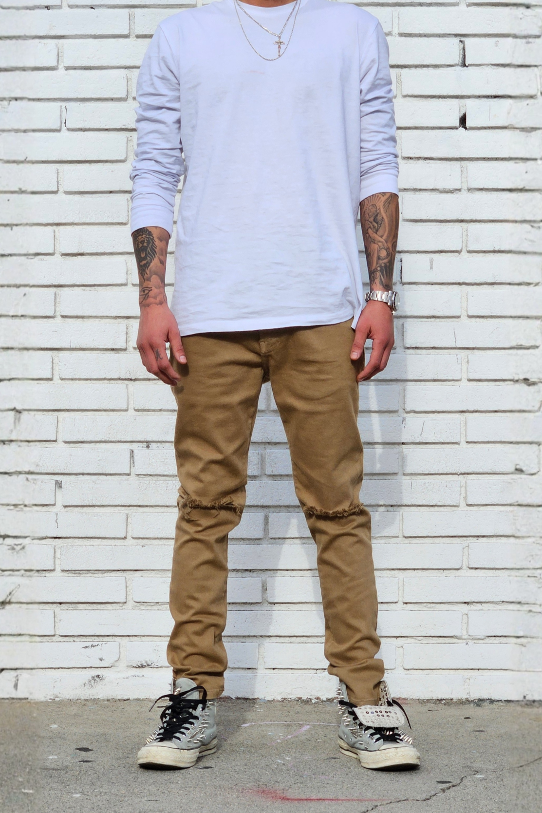 camel-super-skinny-jeans-distressed-knee-denim-mens-streetwear.png