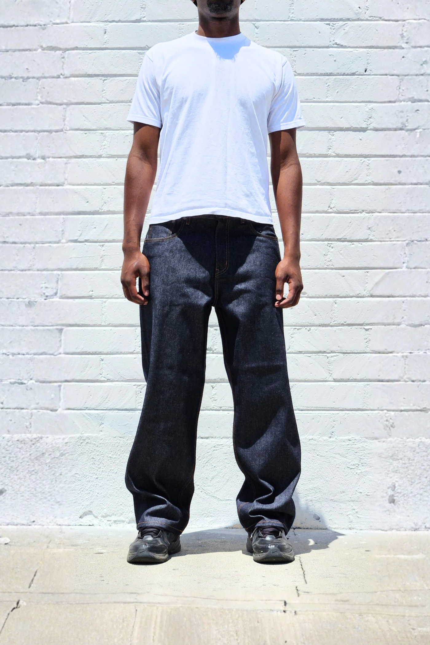 super-dark-raw-denim-baggy-jeans-front-fit.png