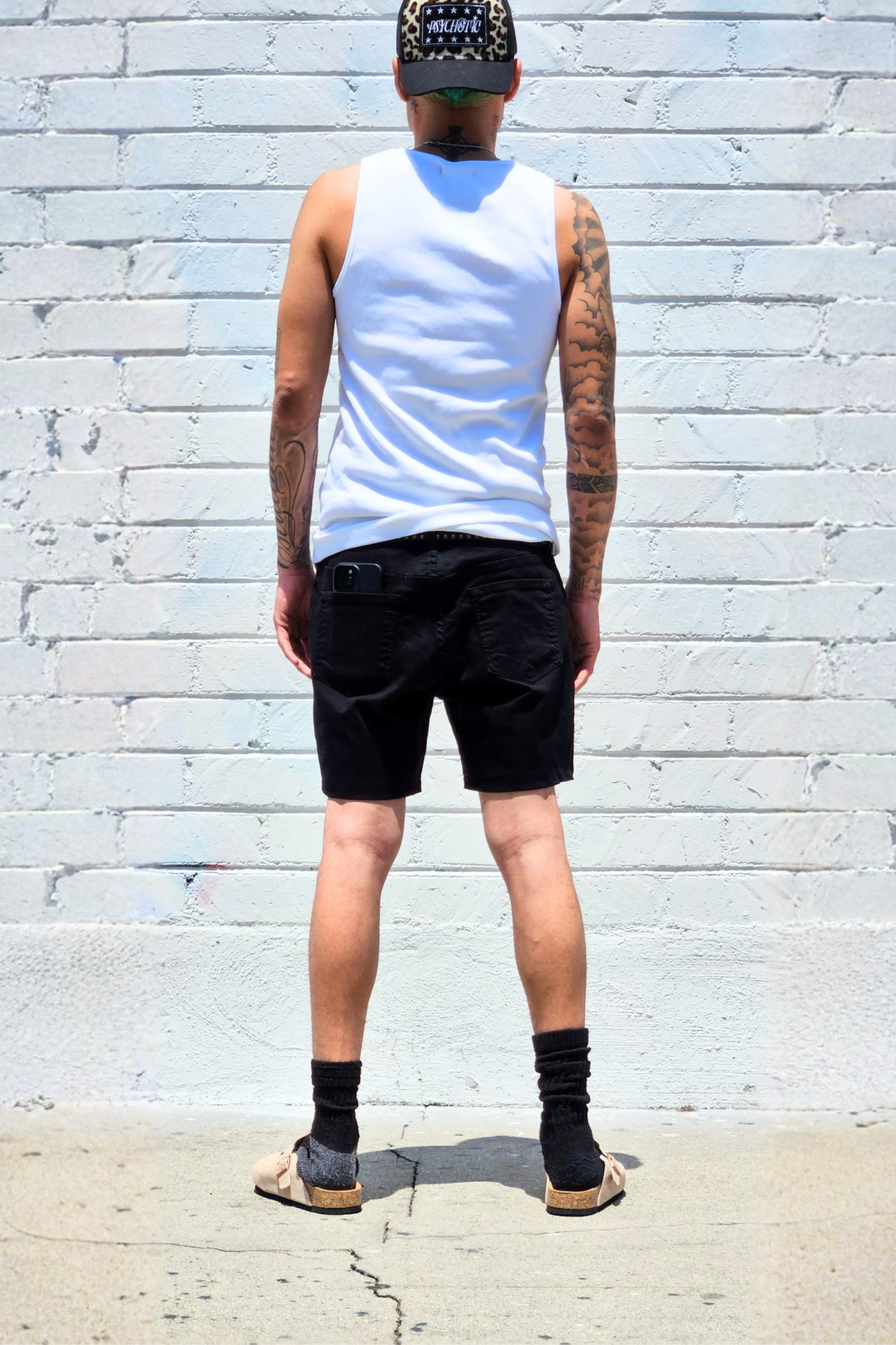 mens-black-denim-shorts-short-summer-festival-vibes-streetwear-fashion.png