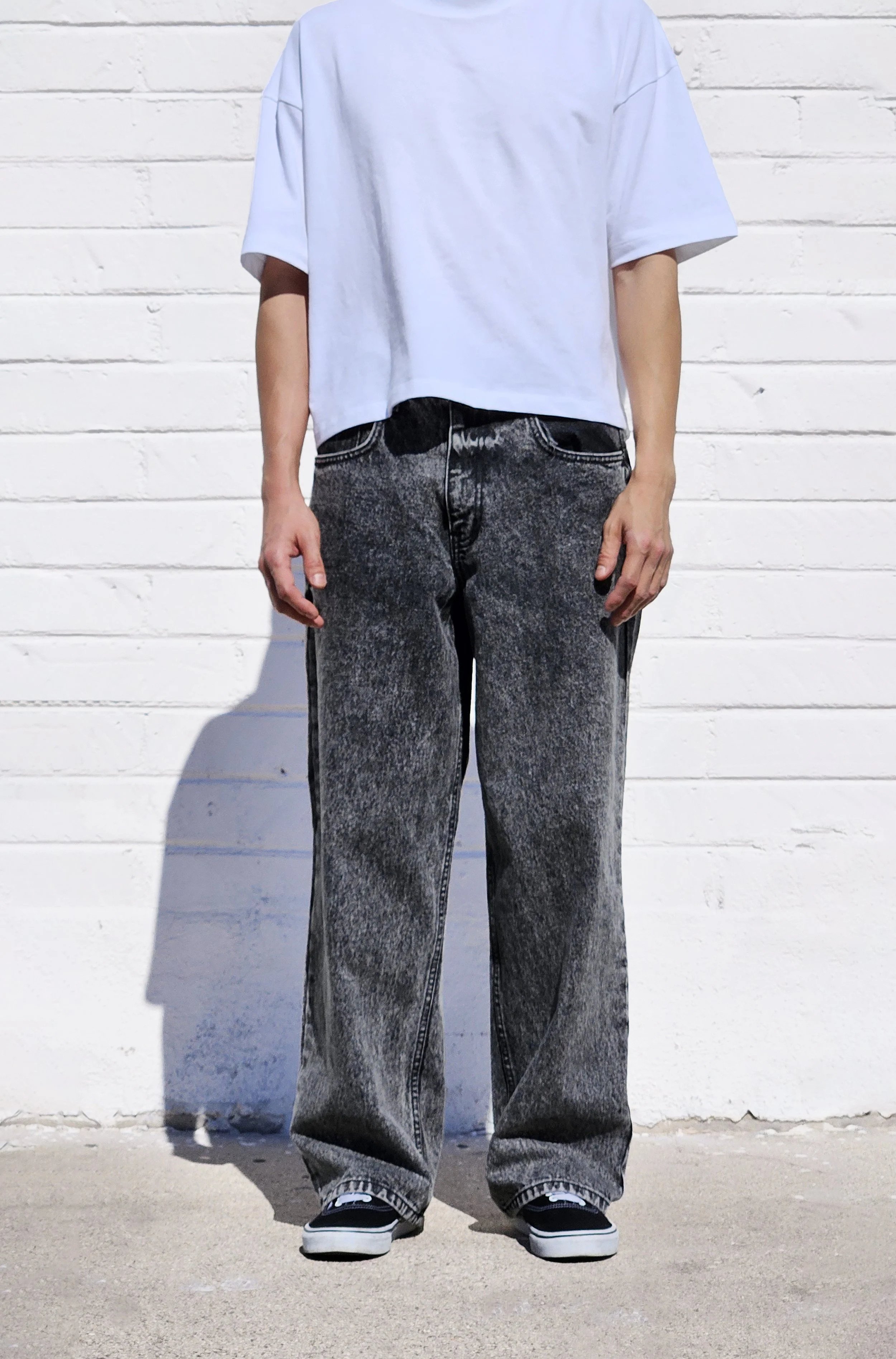 Men's Baggy Jeans - Wide Leg Premium Denim for Your Everyday Wear