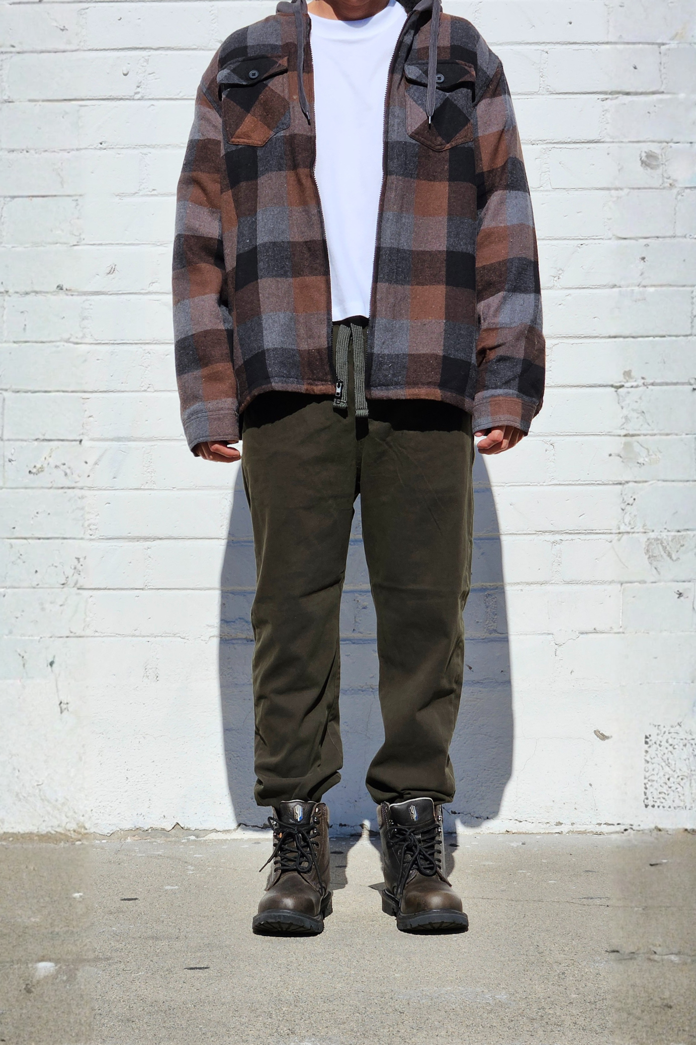 mens-army-green-jogger-pants-workwear-streetstyle.png