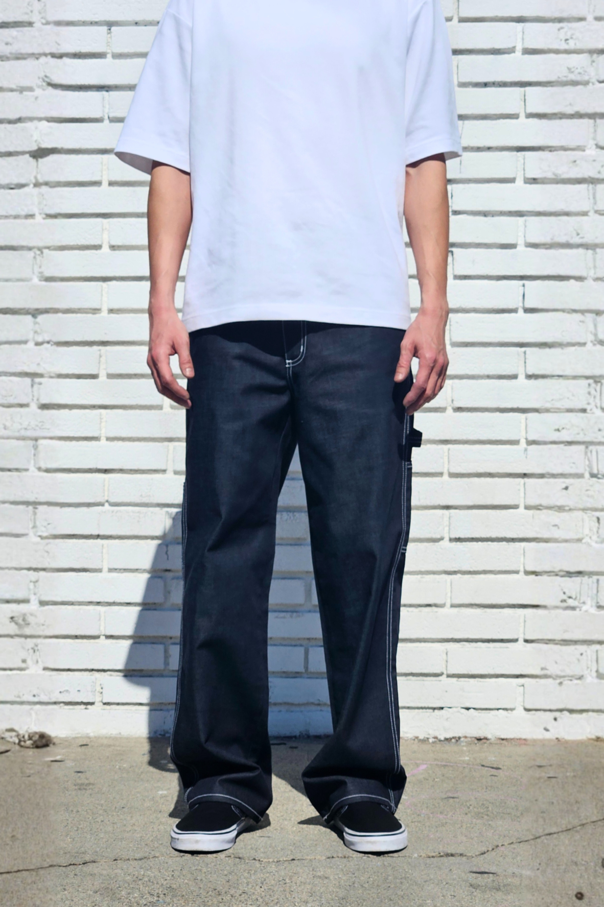 mens-shadow-black-white-stitch-carpenter-baggy-jeans-workwear-denim.png