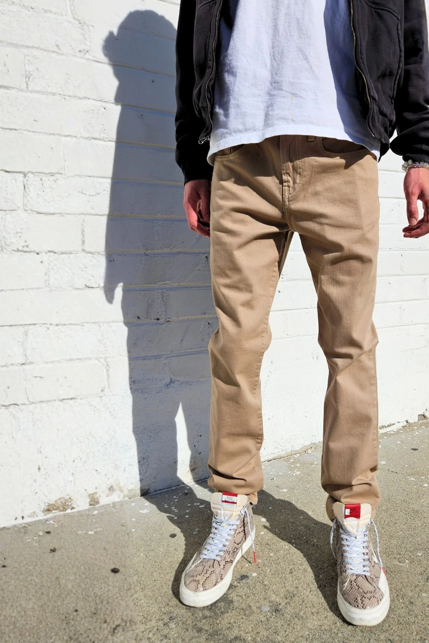 mens-khaki-skinny-jeans-daily-casual-streetwear.jpg