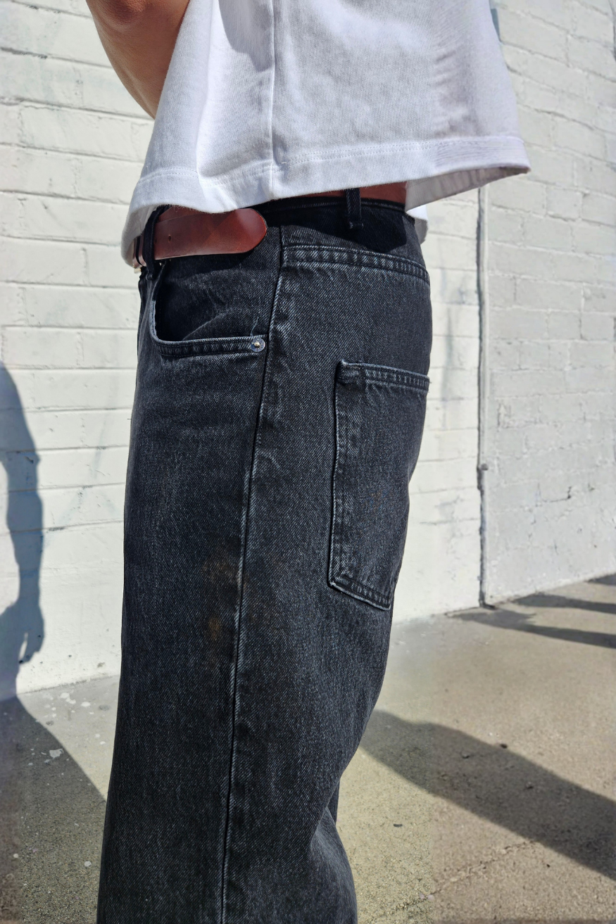 mens-denim-vintage-black-super-baggy-jeans-streetstyle-outfits.png
