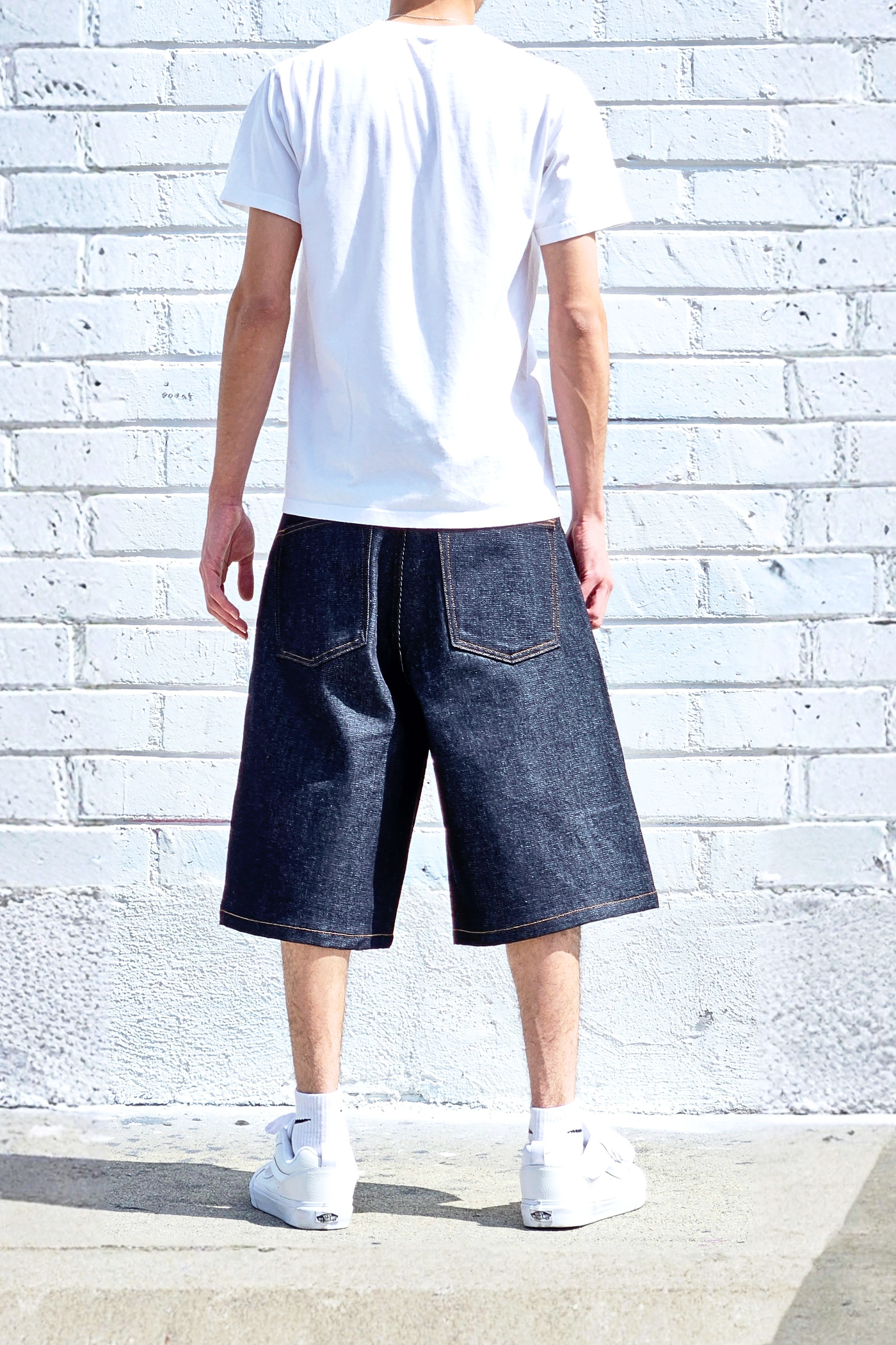 raw-denim-super-dark-baggy-long-jean-shorts-mens-casual-streetwear-daily-fit.png