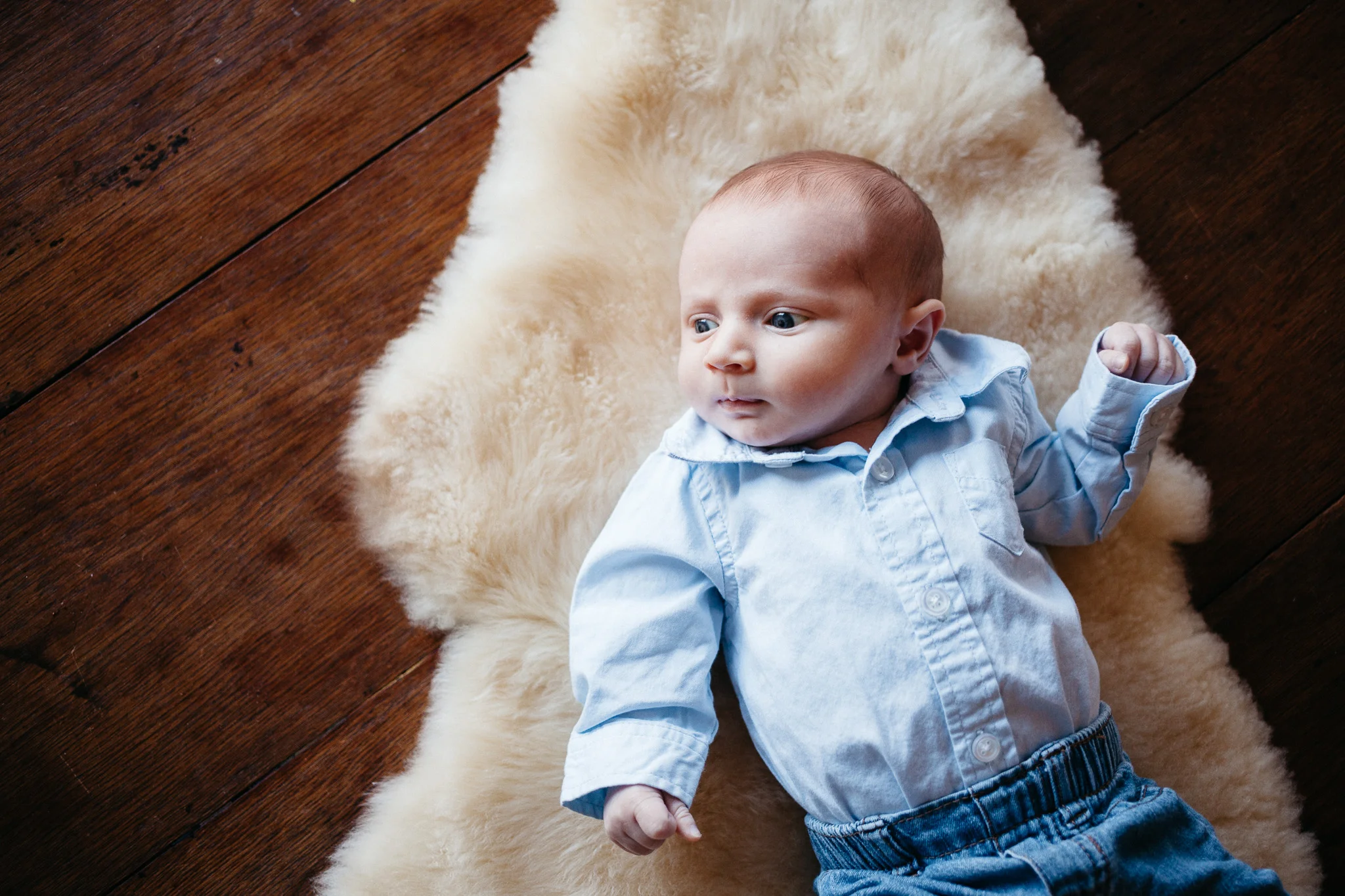 thomas wywrot photography nashville family photographer newborn baby infant boy sisters pictures photos in home indoor nashville tn tennessee brentwood franklin