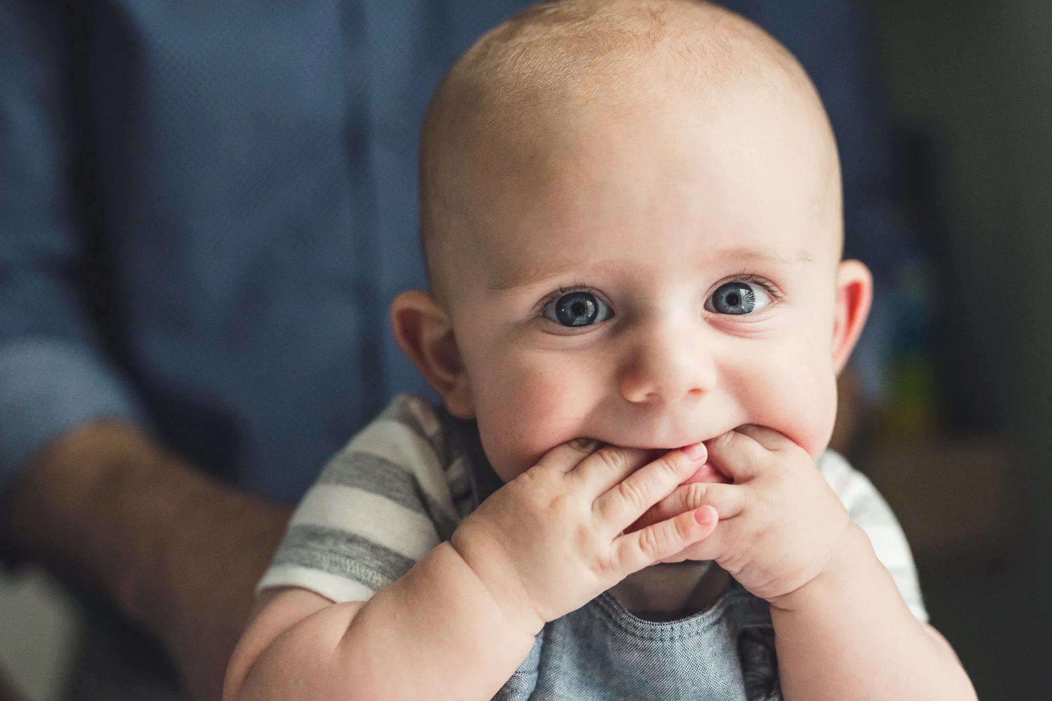 thomas wywrot photography nashville family photographer in home newborn infant baby indoor photos pictures tennessee tn natural light candid lifestyle woodbine brentwood franklin blue eyes