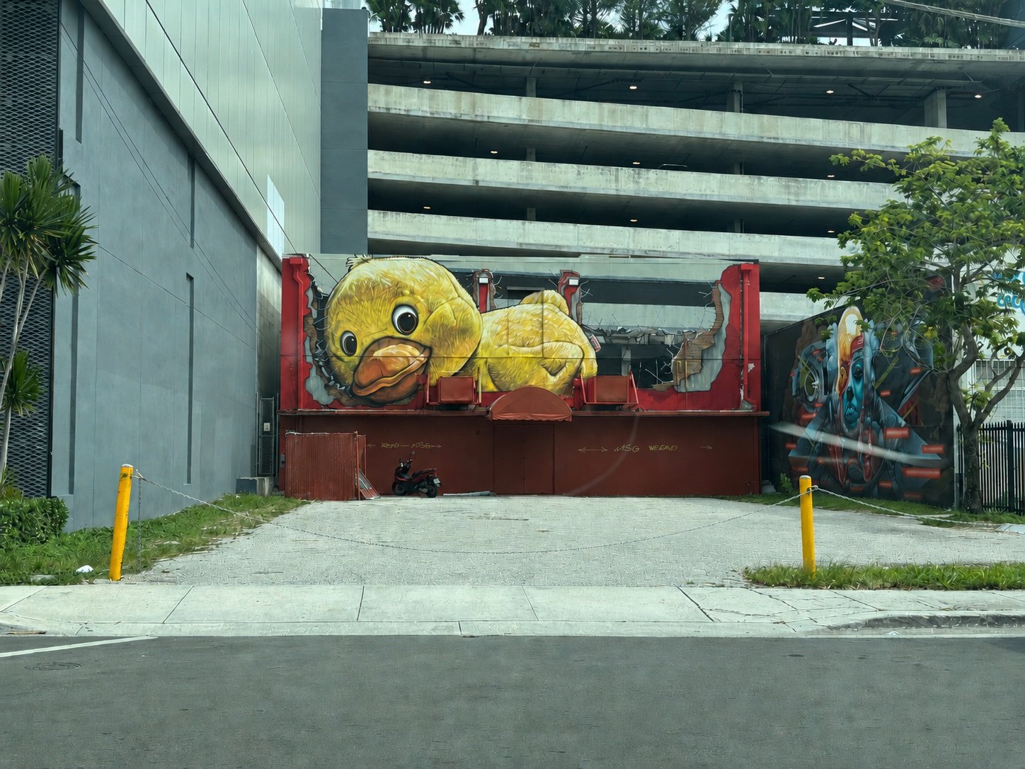 560 NW 27th St