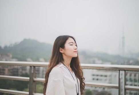 Woman 1 .png