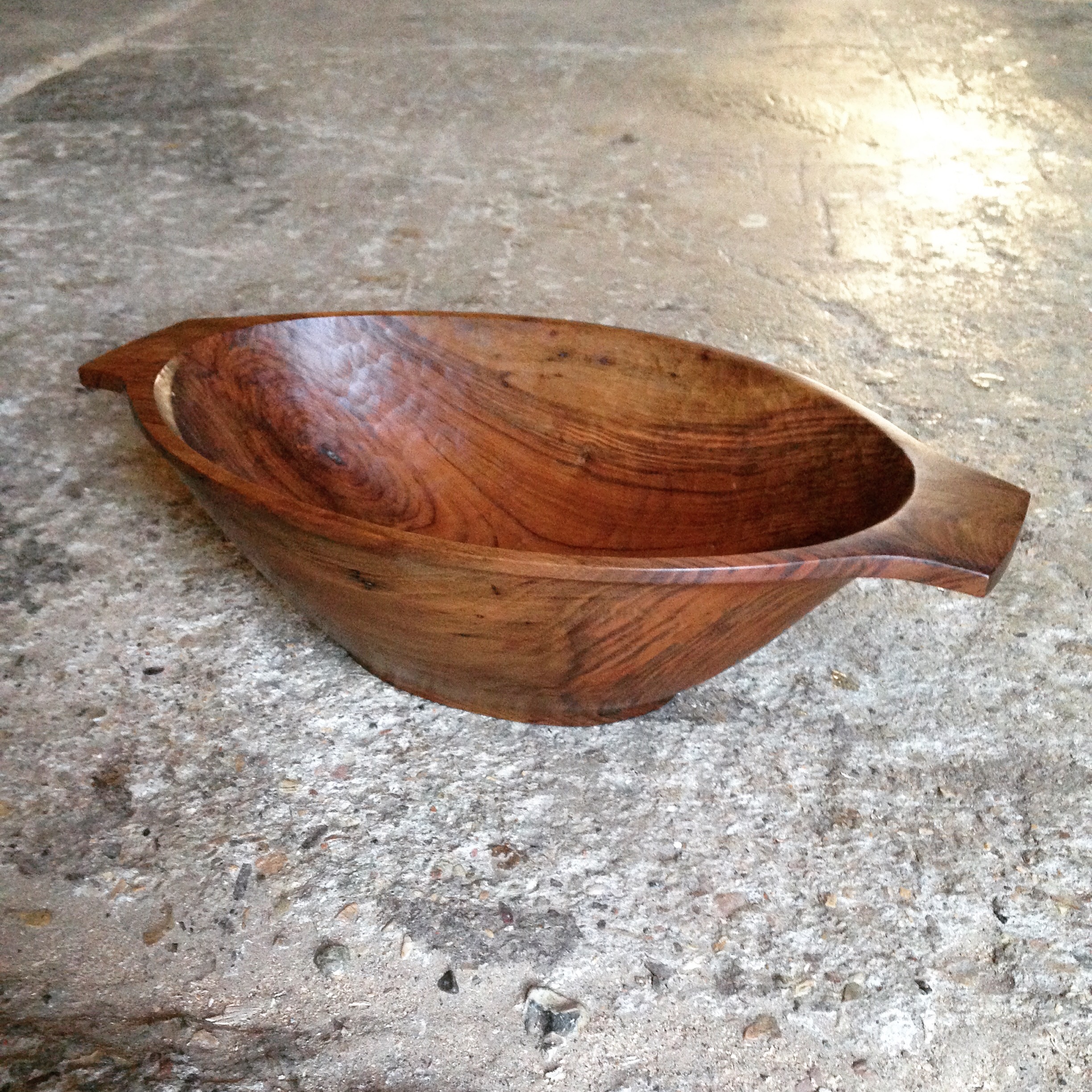 ben-riddering-carved-bowl