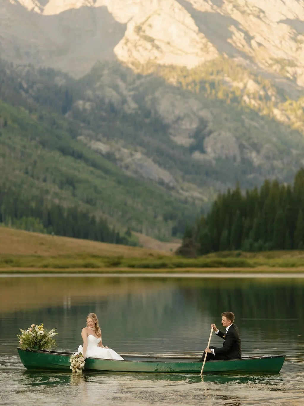 Looking back on Kayla and Alex&rsquo;s incredible day at @pineyriverranch 🥹 20 photos weren&rsquo;t nearly enough to capture how much love and emotion went into this day. From Alex making sure the perfect song was playing during their first look to 