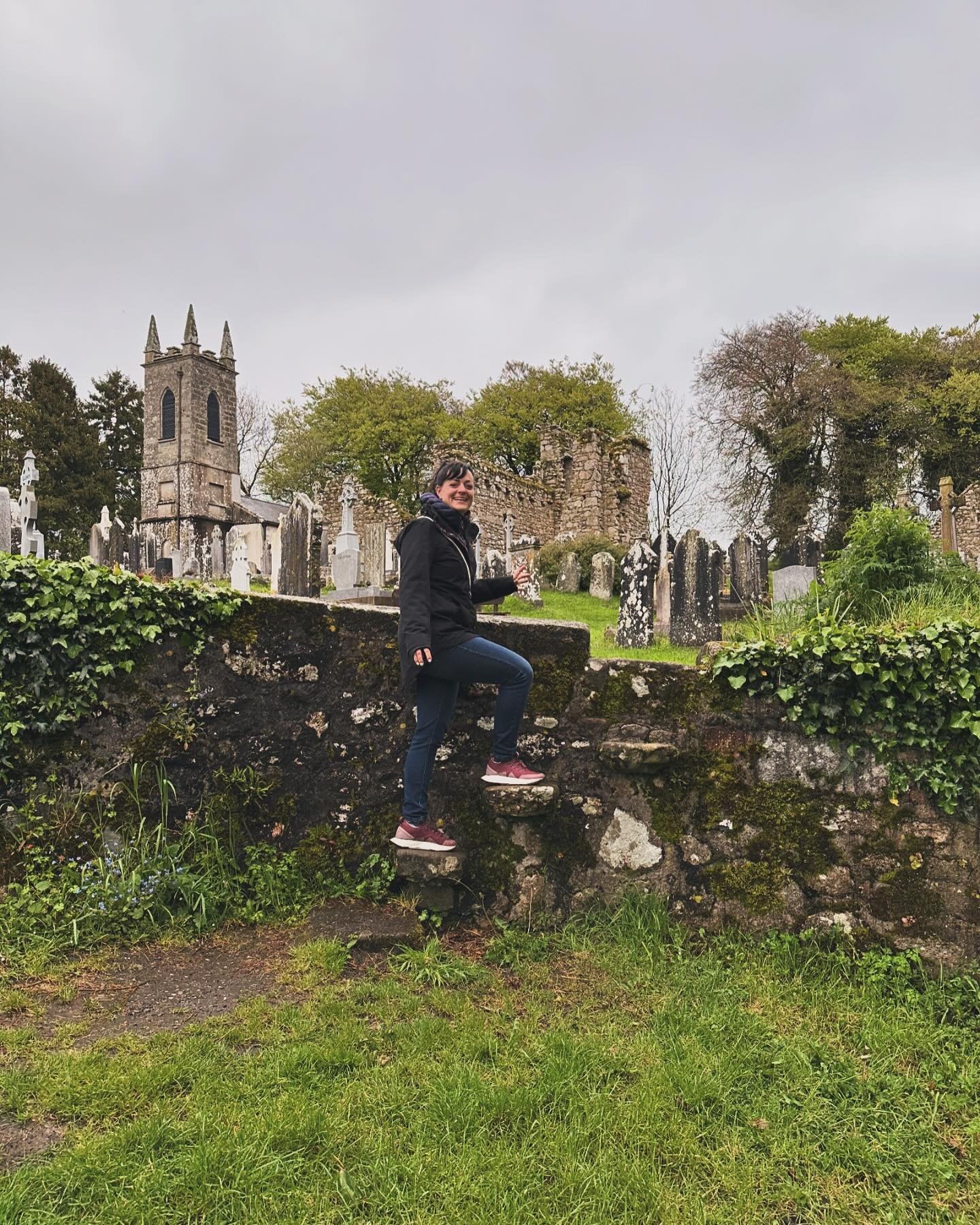 Hiking my way through Ireland 🇮🇪 while learning about Irish food and baked goods. Scone baking (and eating) class tomorrow morning! I will be brining back these decadent recipes to share in an Irish cooking class. 

The Wild Table will be closed Sa