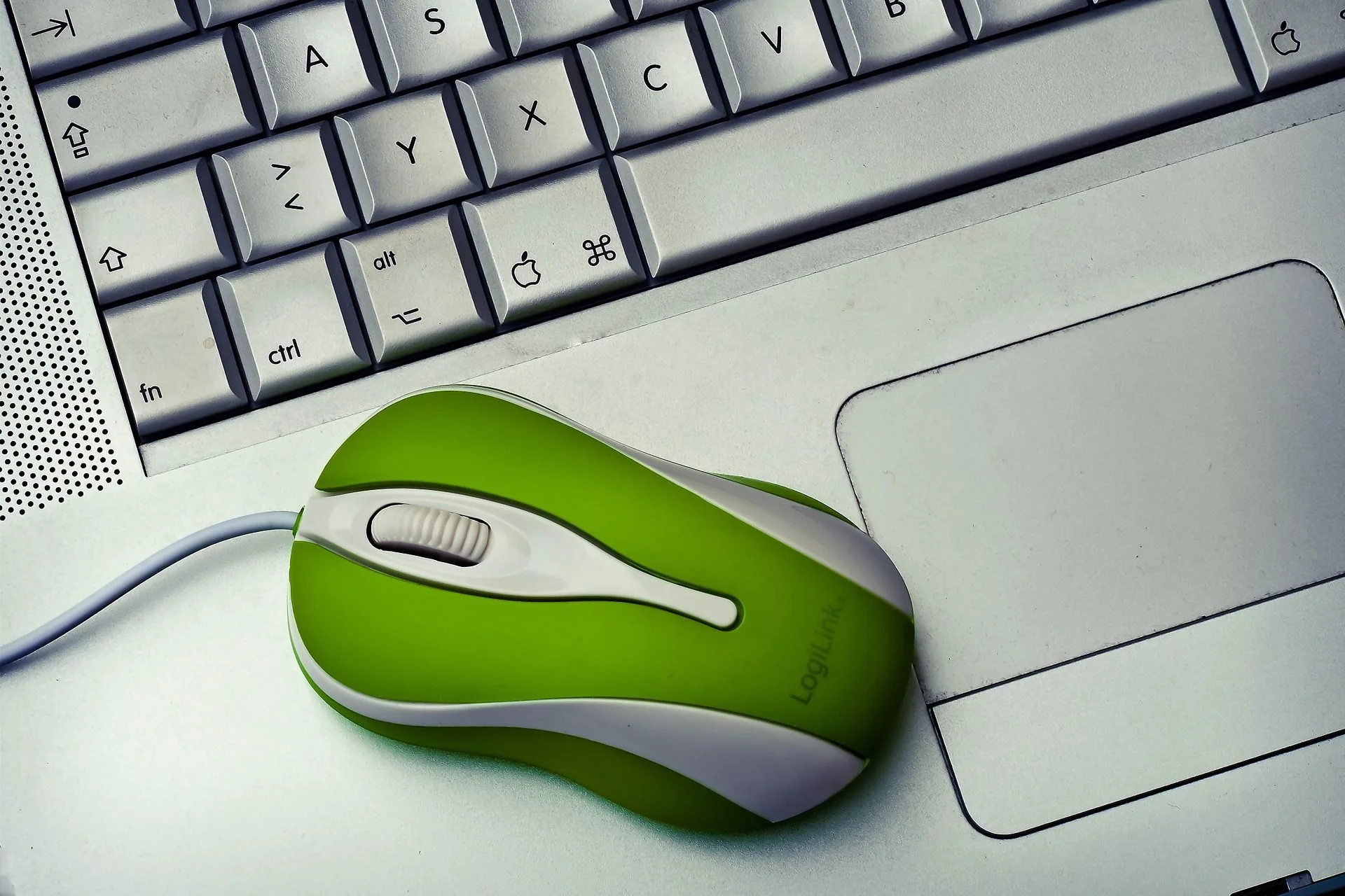 laptop-1399126_1920_.jpg