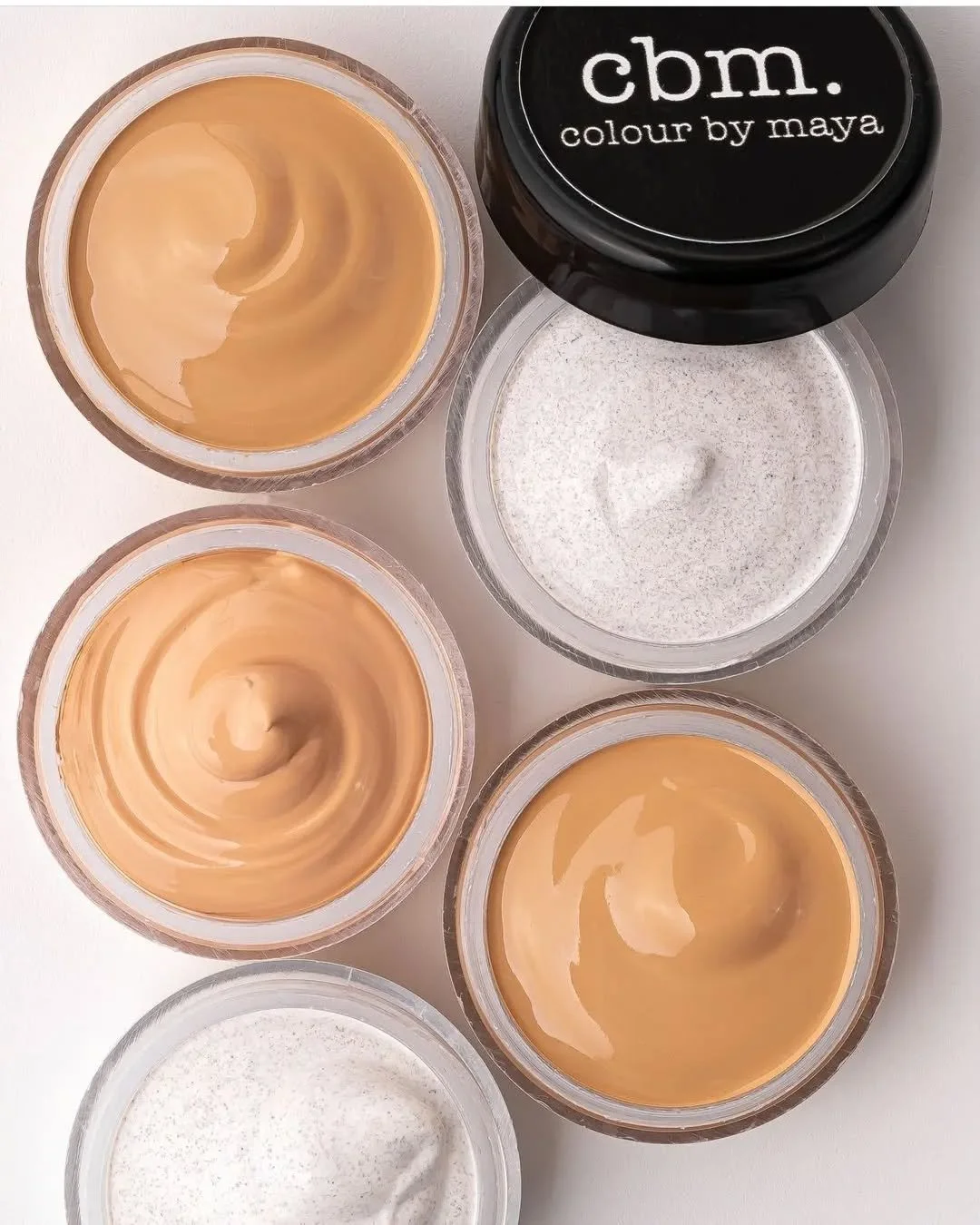 Did you know that we offer sample pots?
 
It's a great way for you to try different products and shades, finding your perfect match has never been easier! 
😍
