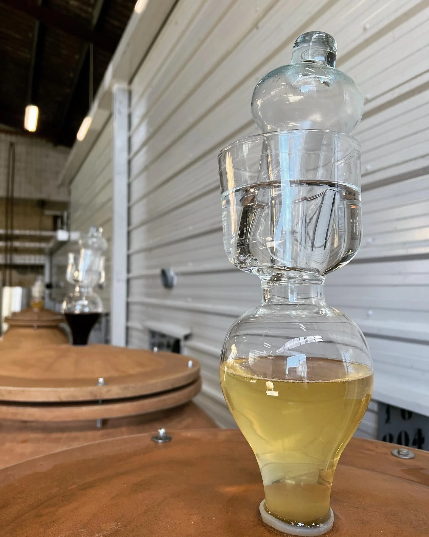 Our skin contact sauvignon is happily chilling out in amphoras. Perfect way to spend the weekend, doing nothing. π₯πΊ #charivariwines #lamourfragile #sauvignonblanc #authenticwine #vigneronsdenature #amphorawine @amphore.tava @oenotechbordeaux