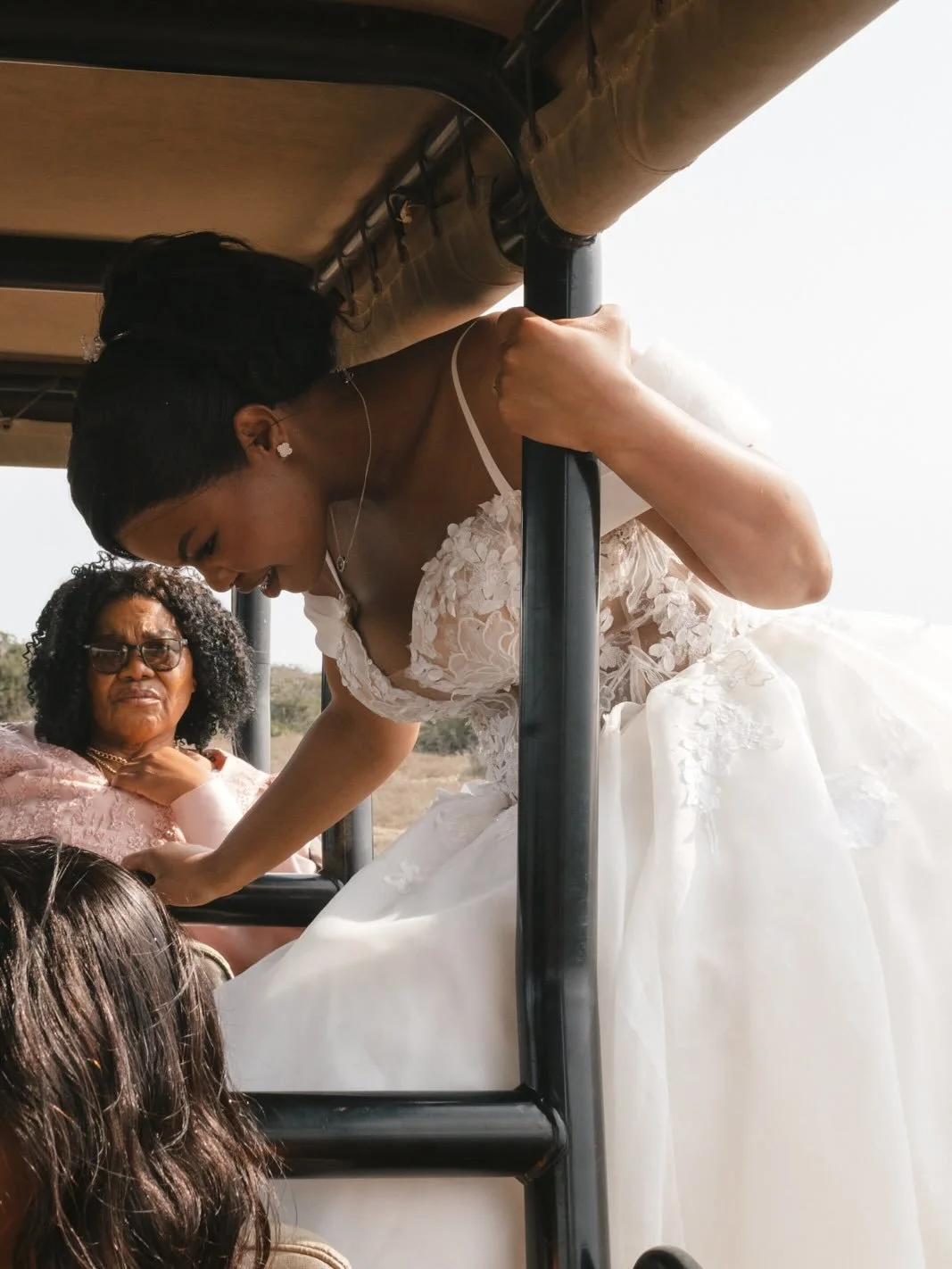 Amon &amp; Olwethu swapped city life for something quieter, slower and rooted in nature. 

We&rsquo;ve always loved outdoor weddings, and this safari celebration felt especially grounded. Set at Addo Wildlife, where the landscape and game drive throu