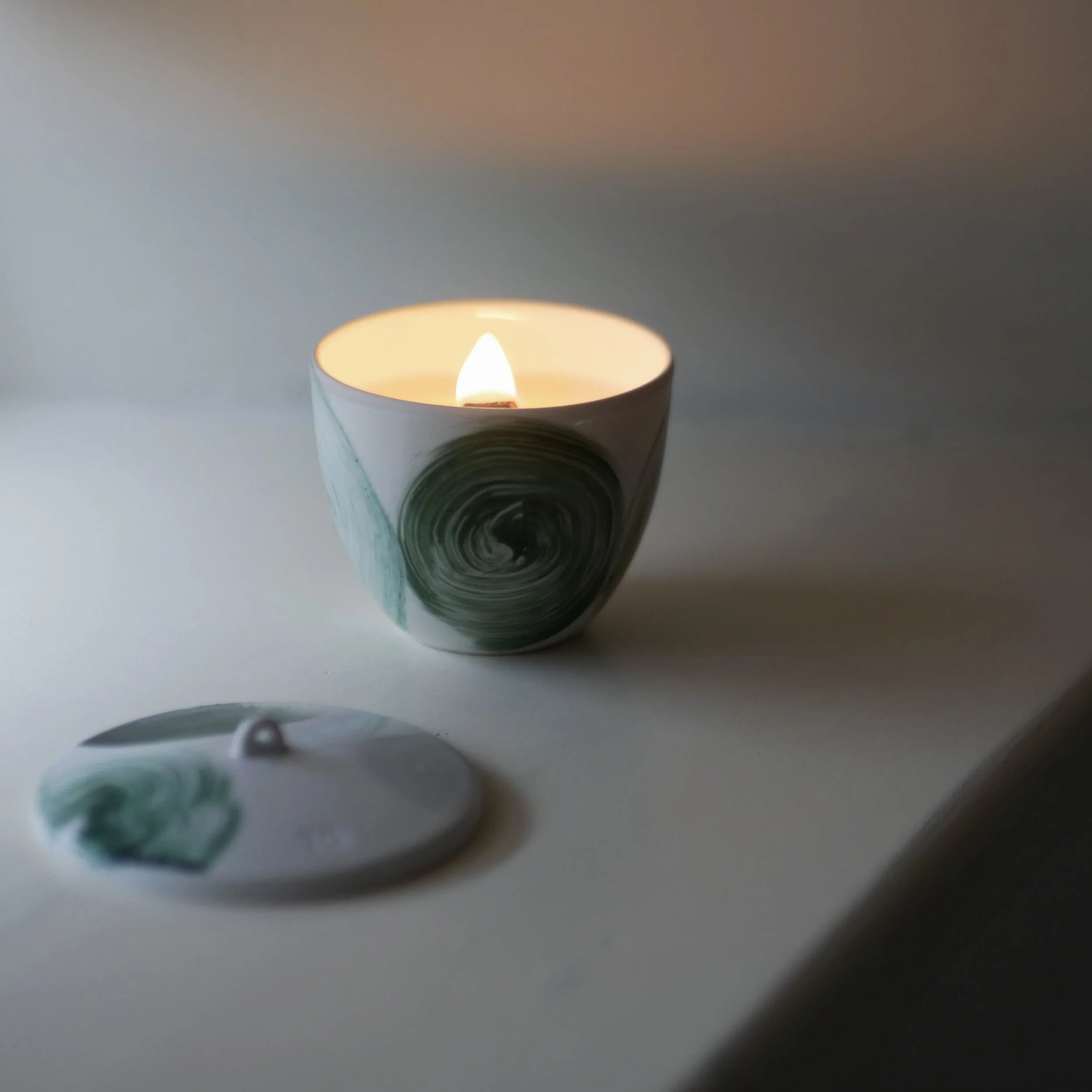 Lisa Hardy x Essence + Alchemy