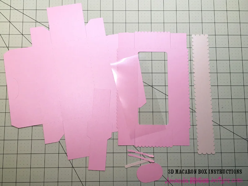 AmandaMcGee_Instructions-3DMacaronBox-2.jpg