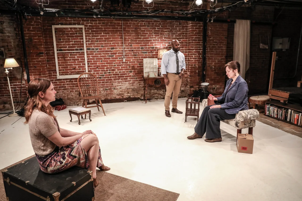 Julianna Zinkel, Akeem Davis and MB Scallen in the the world premiere of SPLINTER AND CRACK by Jessica Bedford, directed by Harriet Power.