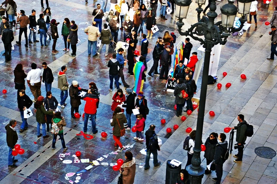 Balloon Intervention_World Aids Day Valencia_2012.jpg