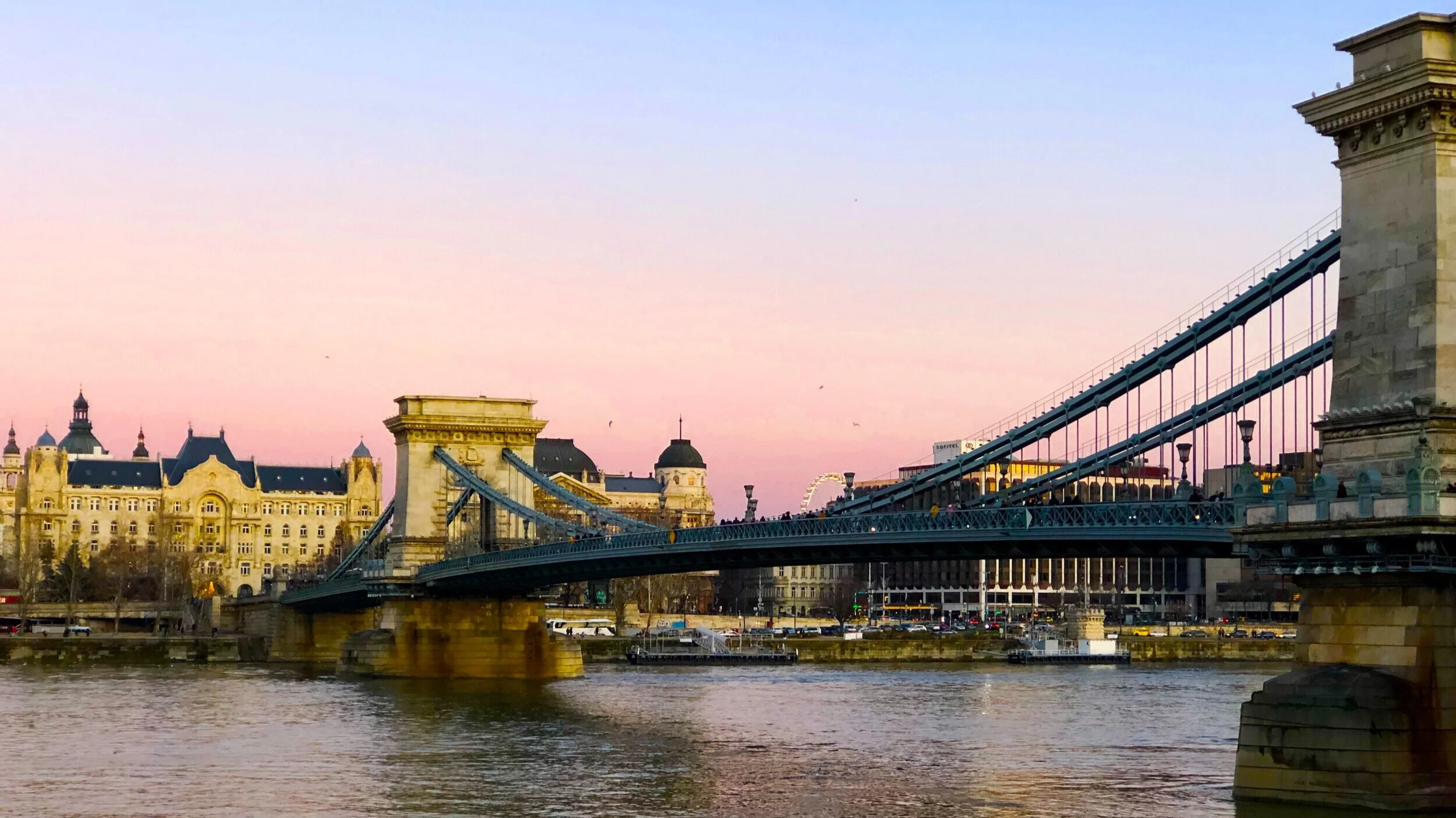 Széchenyi Chain Bridge just before sunset